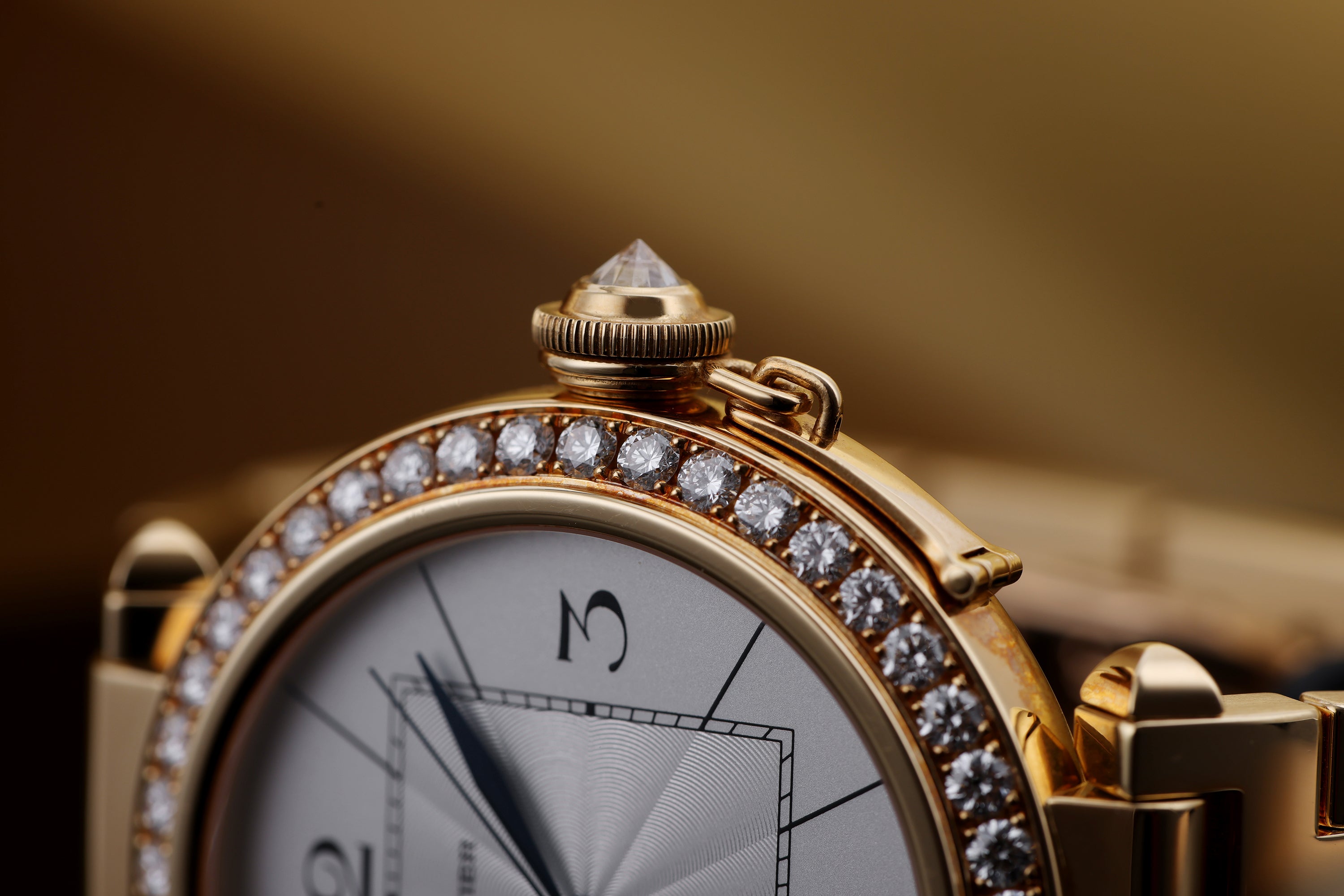 Cartier Pasha | REF. WJ1203H9 / 2726 | 42mm | Diamond Bezel | 18k Yellow Gold | Box & Papers | 2005