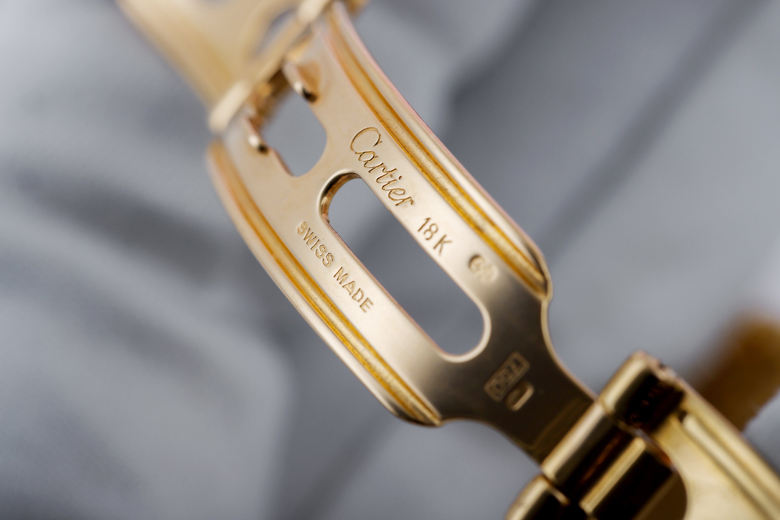 Cartier Panthére | REF. 86691 | 22mm | 18k Yellow Gold | Box & Papers