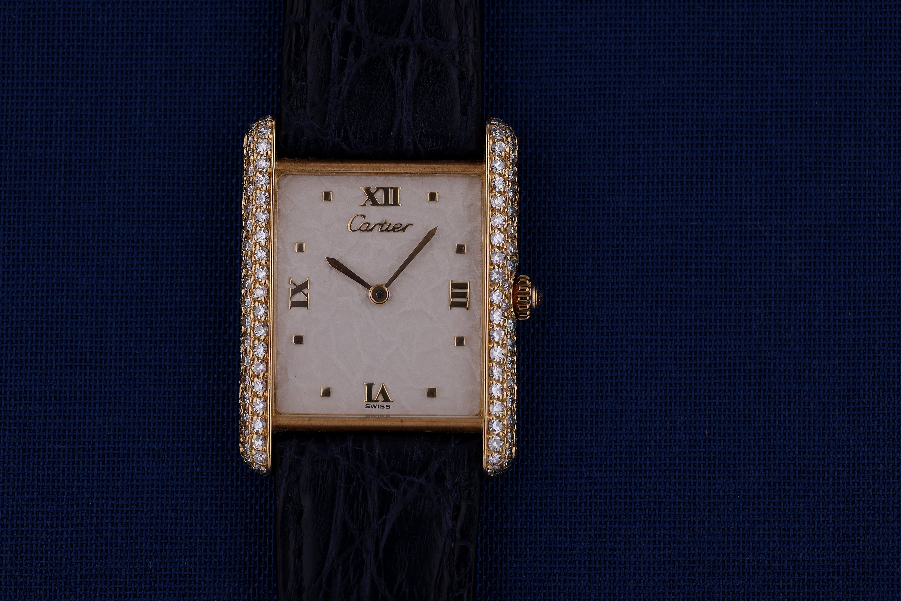 Rare Cartier Tank Louis | REF. 81086 | Unique Paper Textured 'Swiss' dial | 23mm | Diamond Bezel | 18k Yellow Gold | Quartz | Circa 1980s