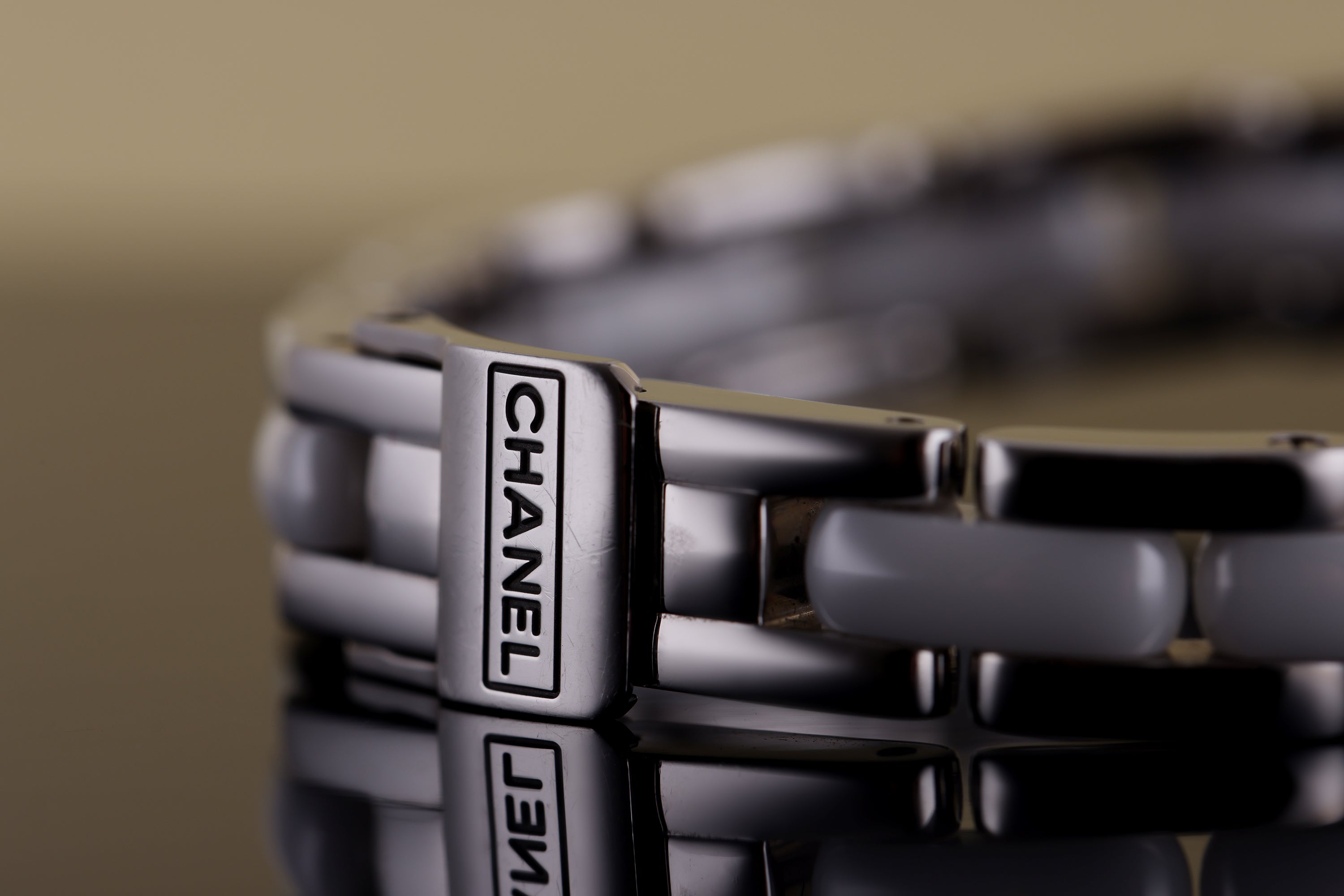 Chanel Première Watch | REF. H2132 | White Ceramic & Steel | Diamond Bezel | 15mm