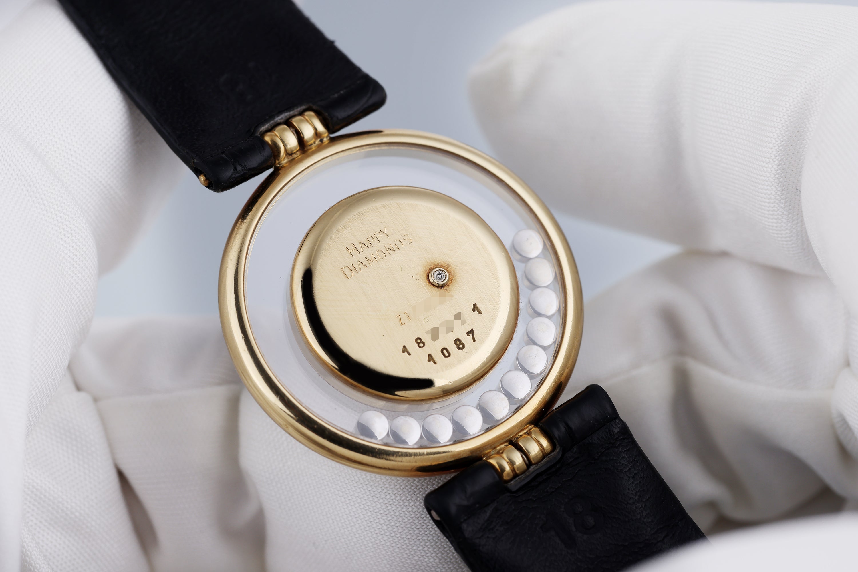 Chopard Happy Diamonds Watch | REF. 21/2646 | 11 Brilliant Round Floating Diamonds | Diamond Bezel | 18k Yellow Gold | 31mm