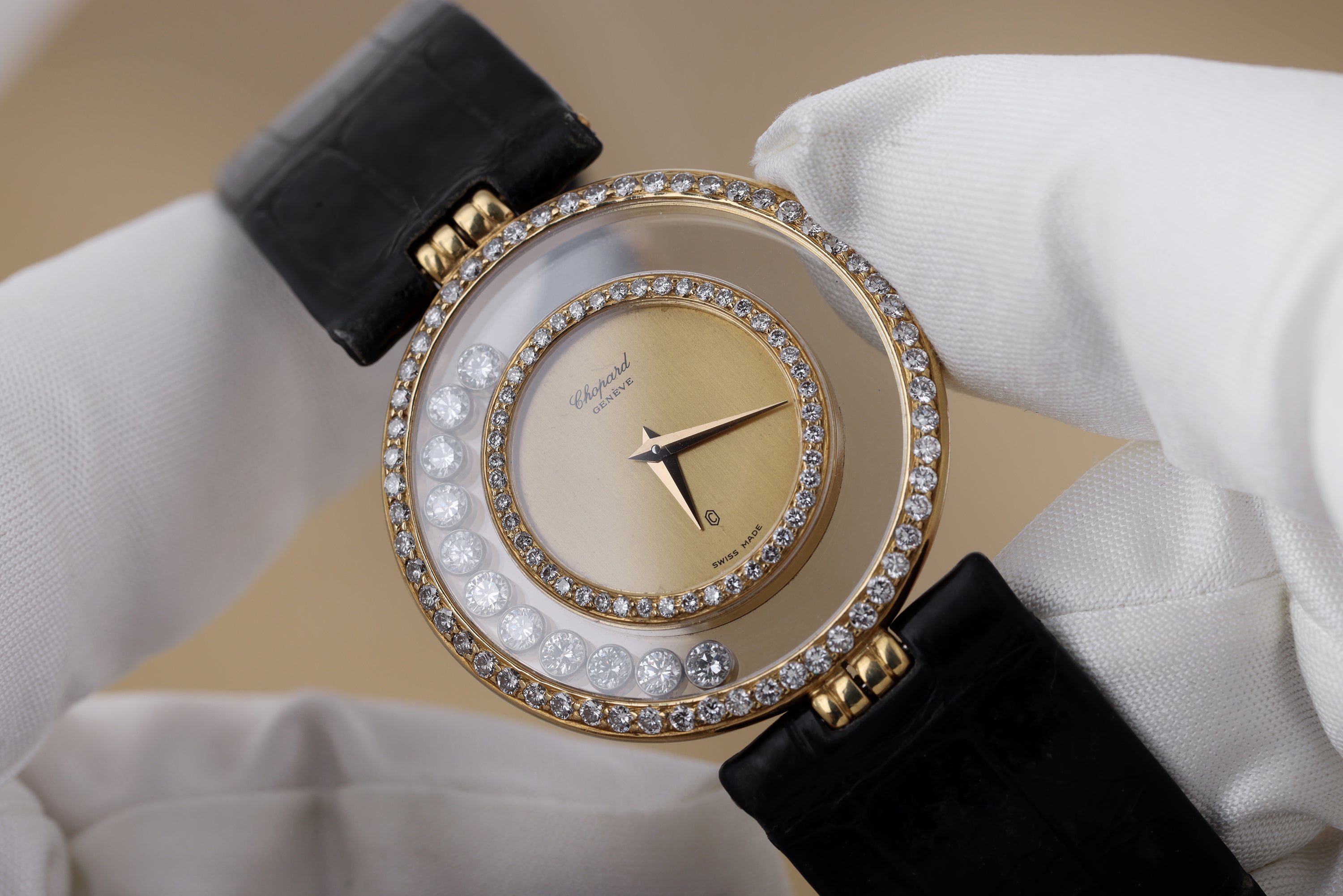 Chopard Happy Diamonds Watch | REF. 21/2646 | 11 Brilliant Round Floating Diamonds | Diamond Bezel | 18k Yellow Gold | 31mm