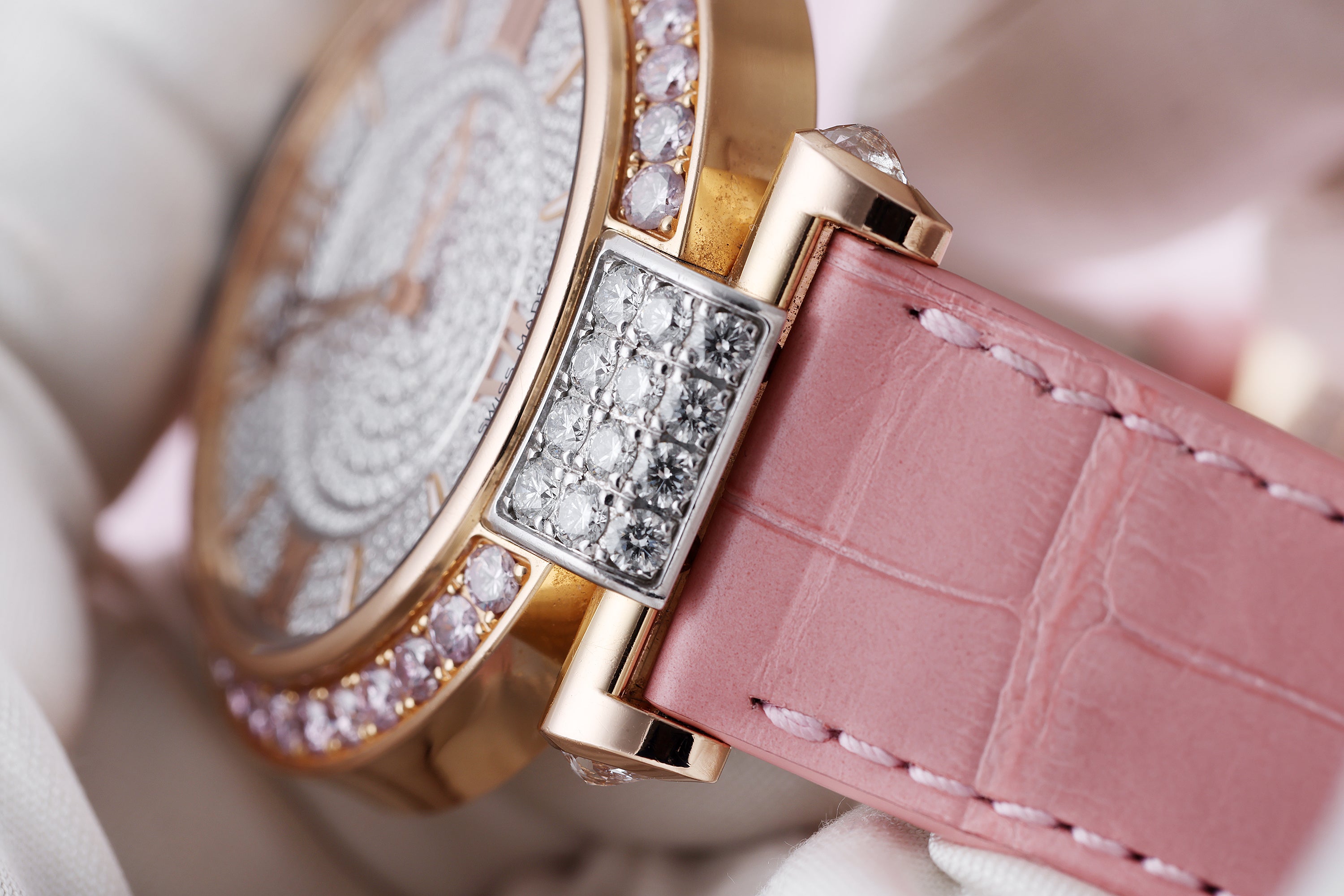 Chopard Happy Diamonds Ladies Watch | REF. 4239 | White & Pink Diamonds | 18k Rose Gold | 40mm