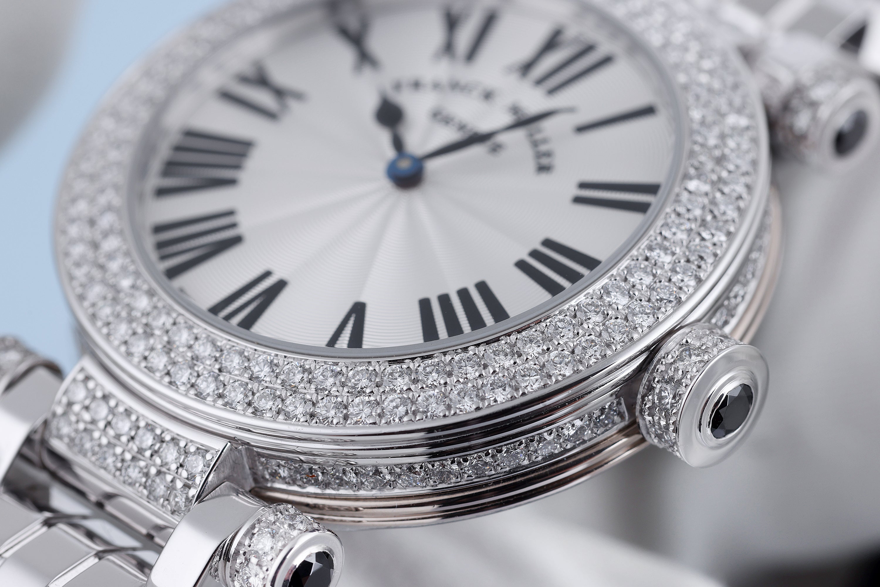 Franck Muller | REF. 3900 QZ R D2 | 18k White Gold | Diamond Bezel, Case & Shoulders | 39mm | Quartz | 2010's