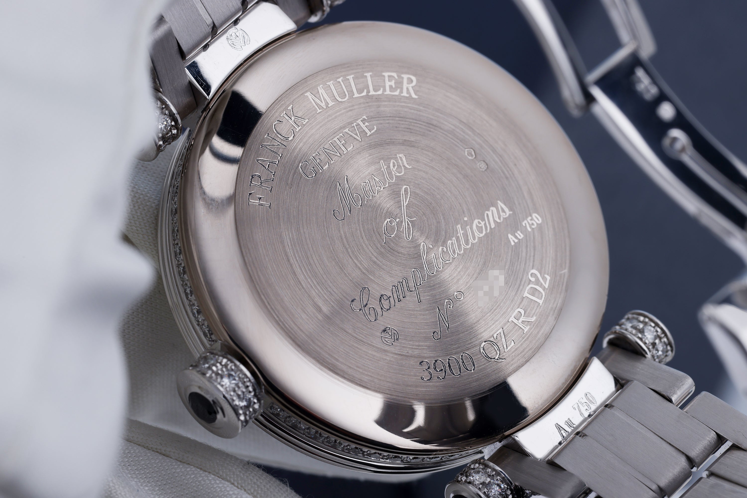 Franck Muller | REF. 3900 QZ R D2 | 18k White Gold | Diamond Bezel, Case & Shoulders | 39mm | Quartz | 2010's