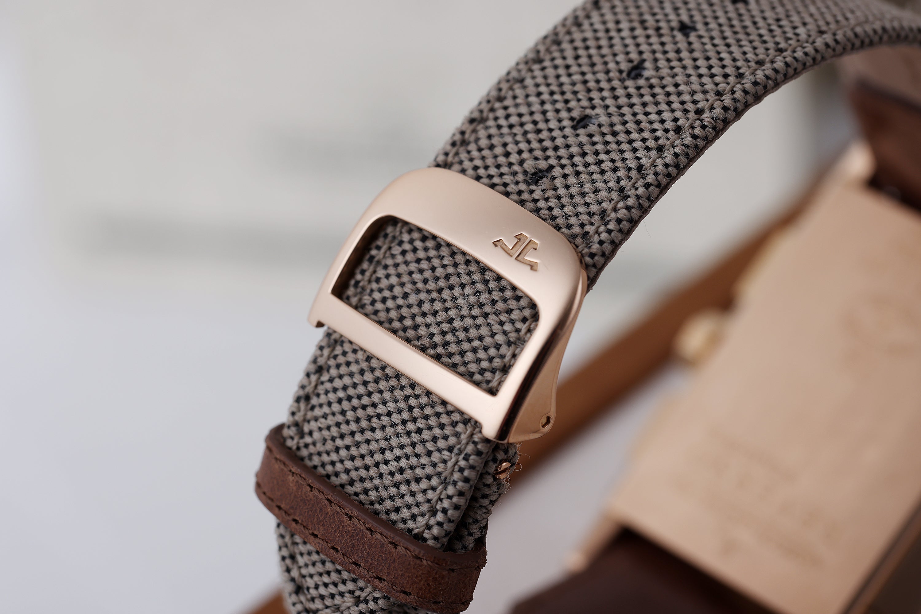 Jaeger-LeCoultre Reverso Squadra | REF. 230.2.45 | 18k Rose Gold | Automatic | 35mm | Box & Papers
