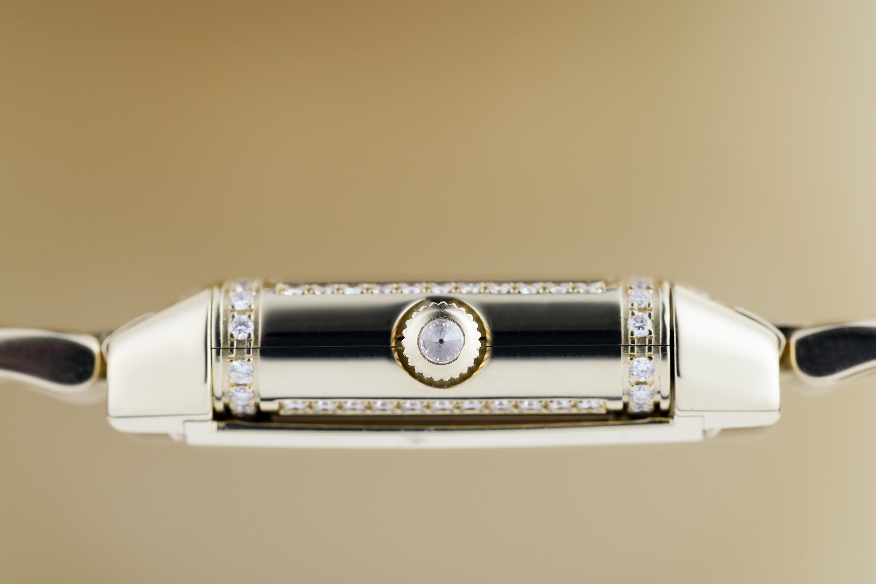Jaeger-LeCoultre Reverso Duetto | REF. 266.1.44 | Diamond Dial, Bezel & Bracelet | Mother of Pearl | 18k Yellow Gold | 20.5mm | Manual Wind