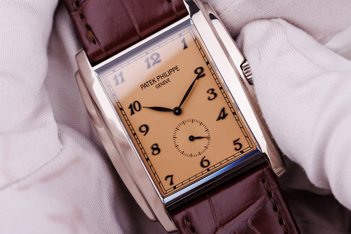 Patek Philippe Gondolo | REF. 5124G | Salmon Dial | 18k White Gold | 33mm | Manual Wind