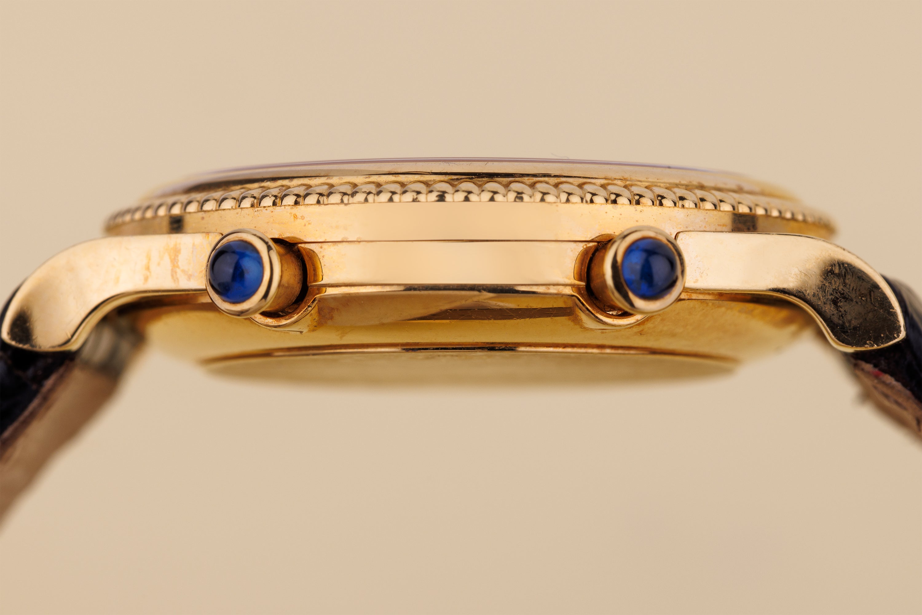 Patek Philippe Calatrava Travel Time | REF. 4864 | 18k Yellow Gold | White Dial | 29mm | Manual Wind | 1990s