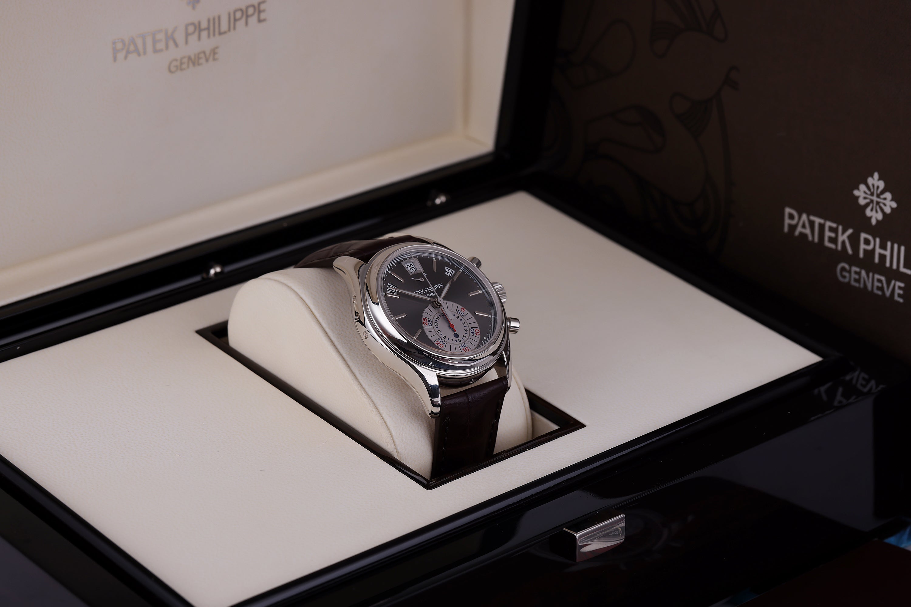 Patek Philippe Annual Calendar Chronograph | REF. 5960P-001 | Platinum | 40mm | Box & Papers | 2007