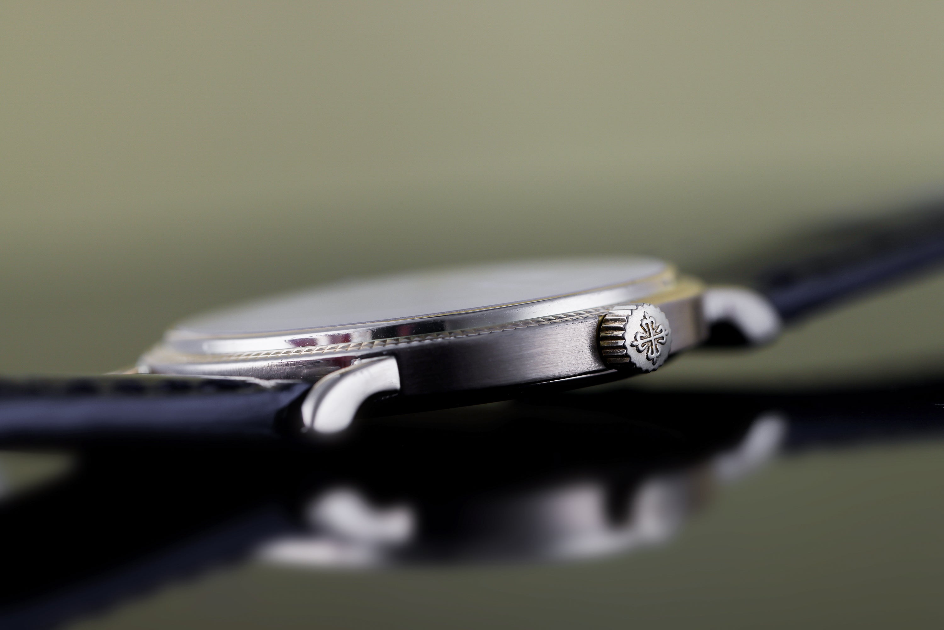Patek Philippe Calatrava | REF. 3992 | 18k Yellow Gold | 33mm | Automatic | 1990s