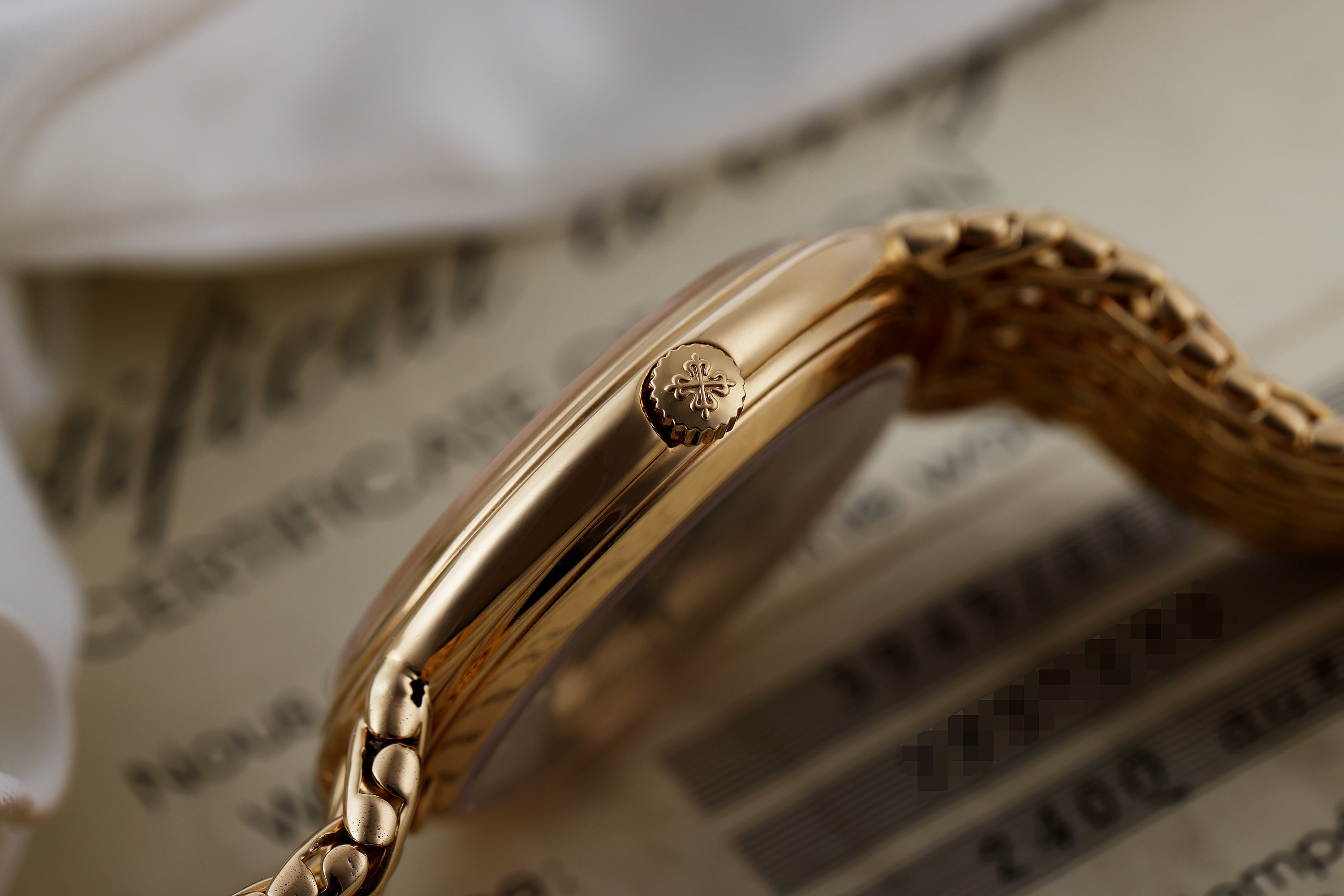 Patek Philippe Perpetual Calendar | REF. 3945/001 | Silver Dial | Papers | 1993