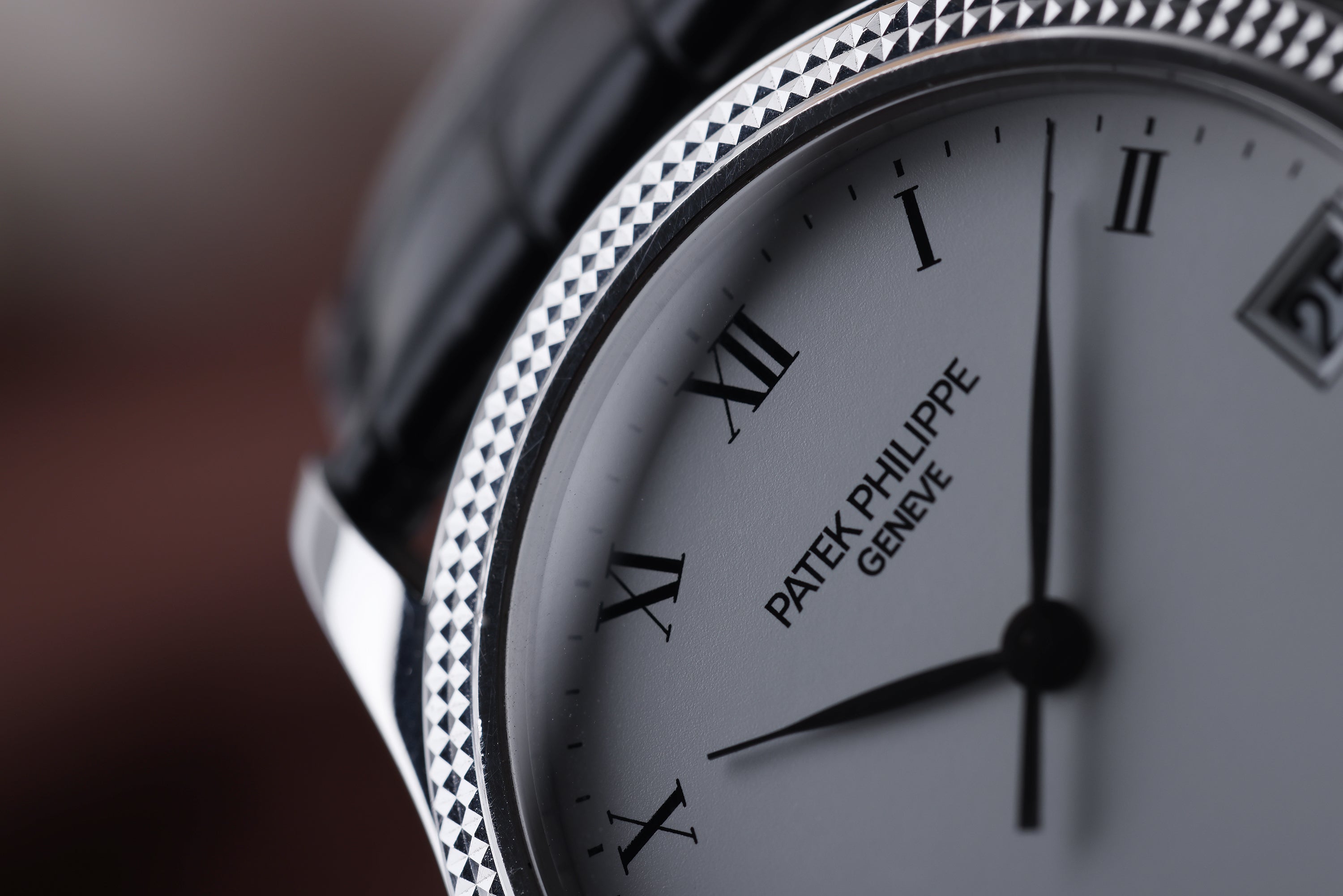 Patek Philippe Calatrava | REF. 5117G | Date | 18k White Gold | 37mm | Extract From Archives | 2000