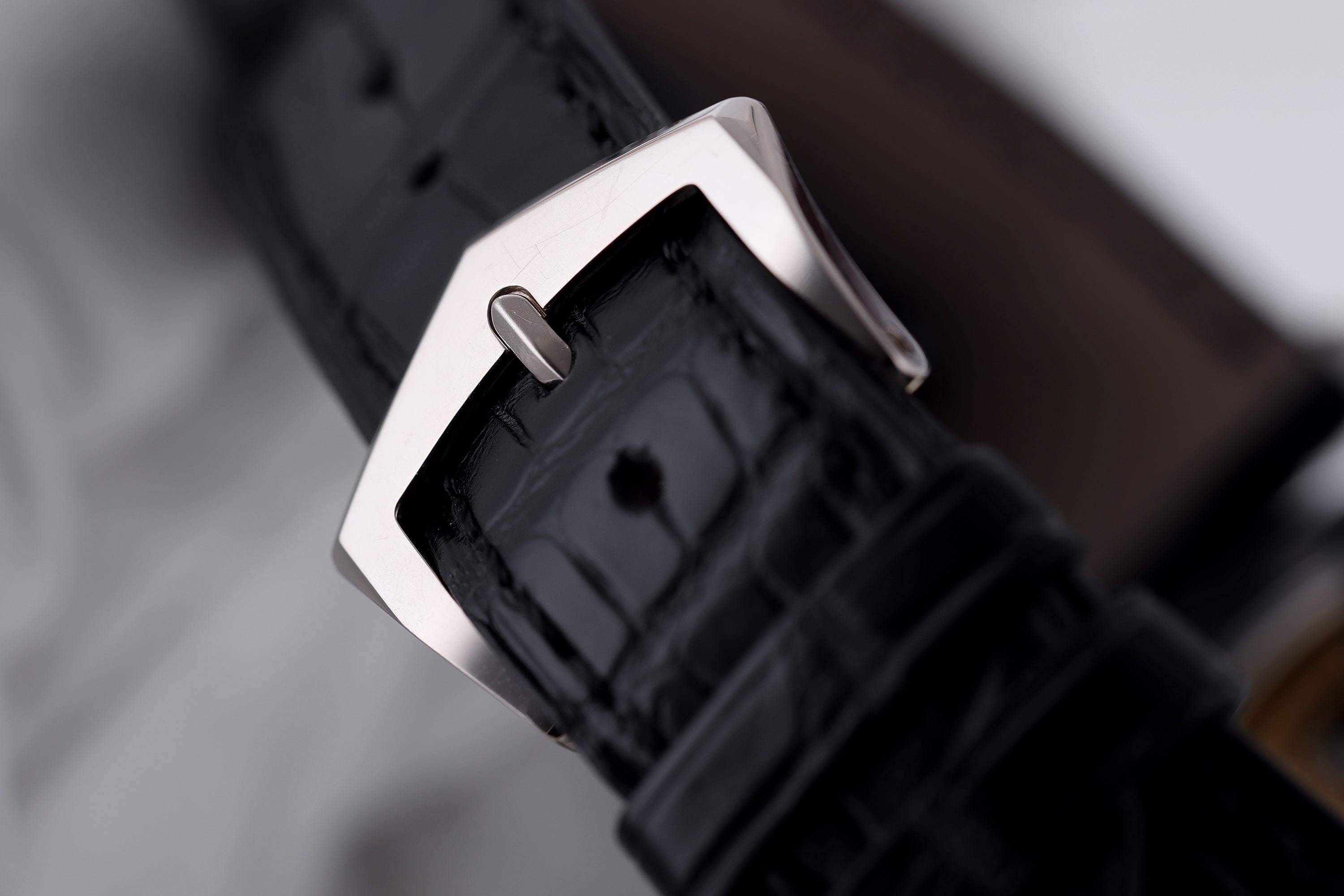 Patek Philippe Calatrava | REF. 5117G | Date | 18k White Gold | 37mm | Extract From Archives | 2000
