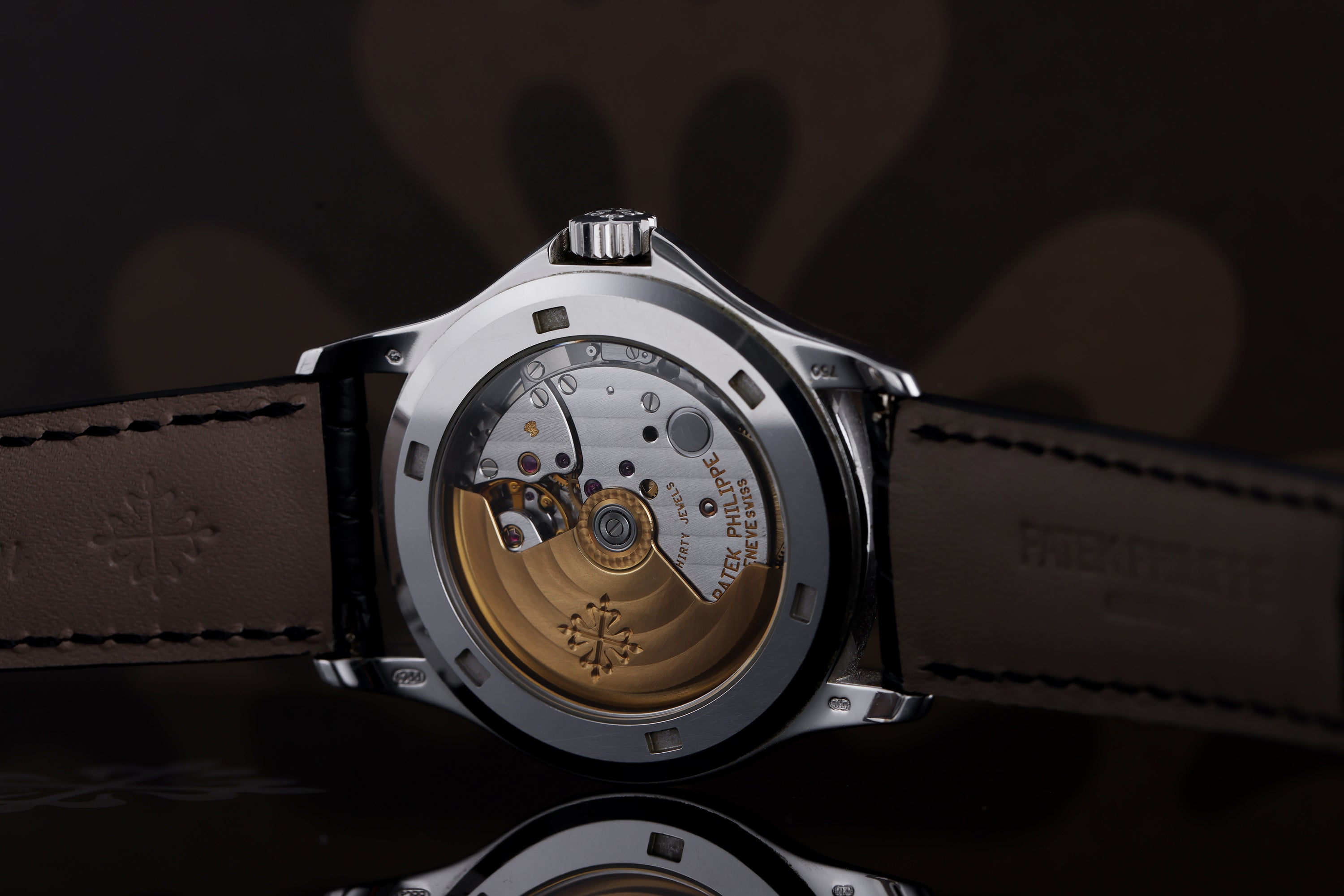 Patek Philippe Calatrava | REF. 5117G | Date | 18k White Gold | 37mm | Extract From Archives | 2000
