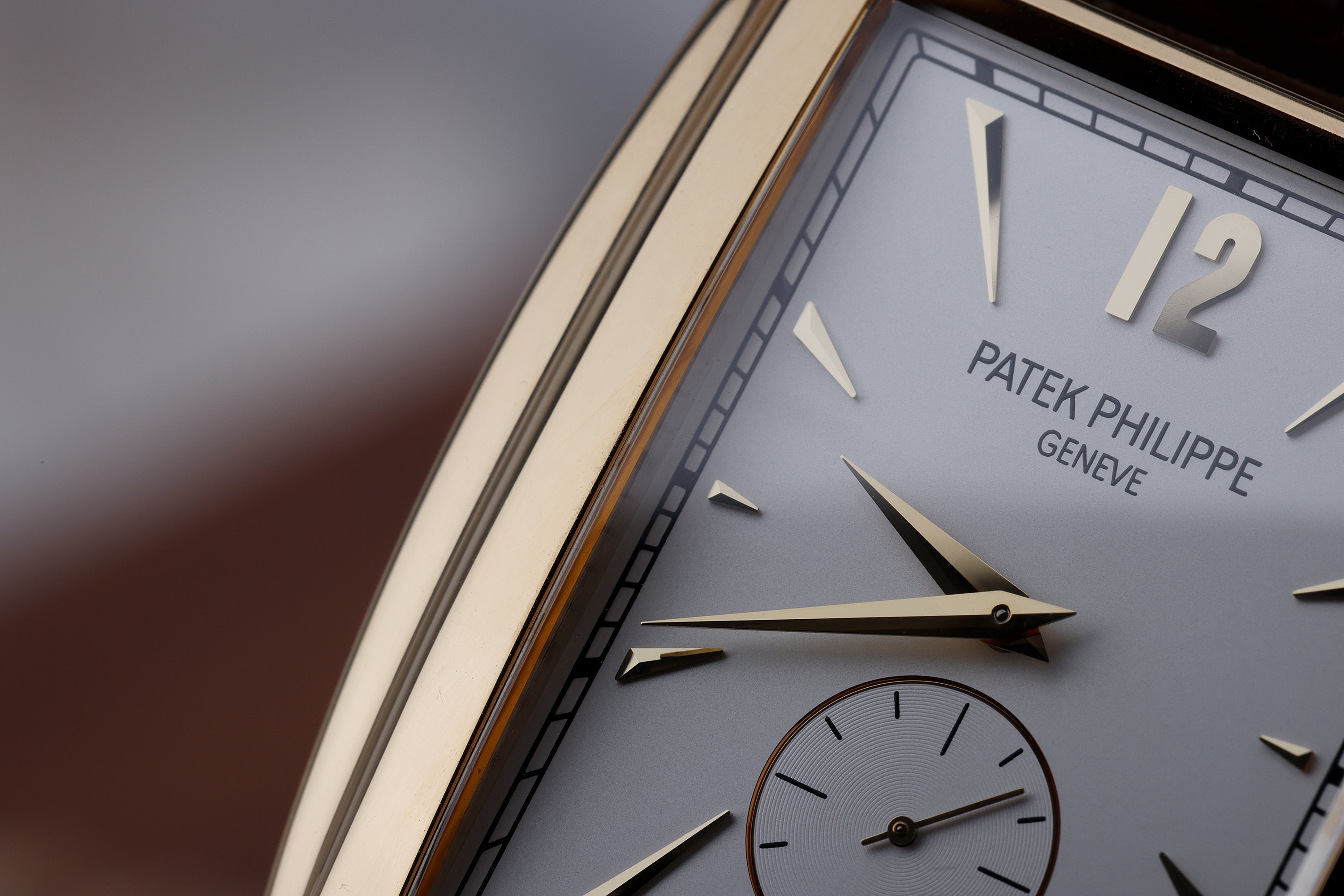 Patek Philippe Gondolo | REF. 5124J -001 | 18k Yellow Gold | 33mm | Box & Papers | 2015