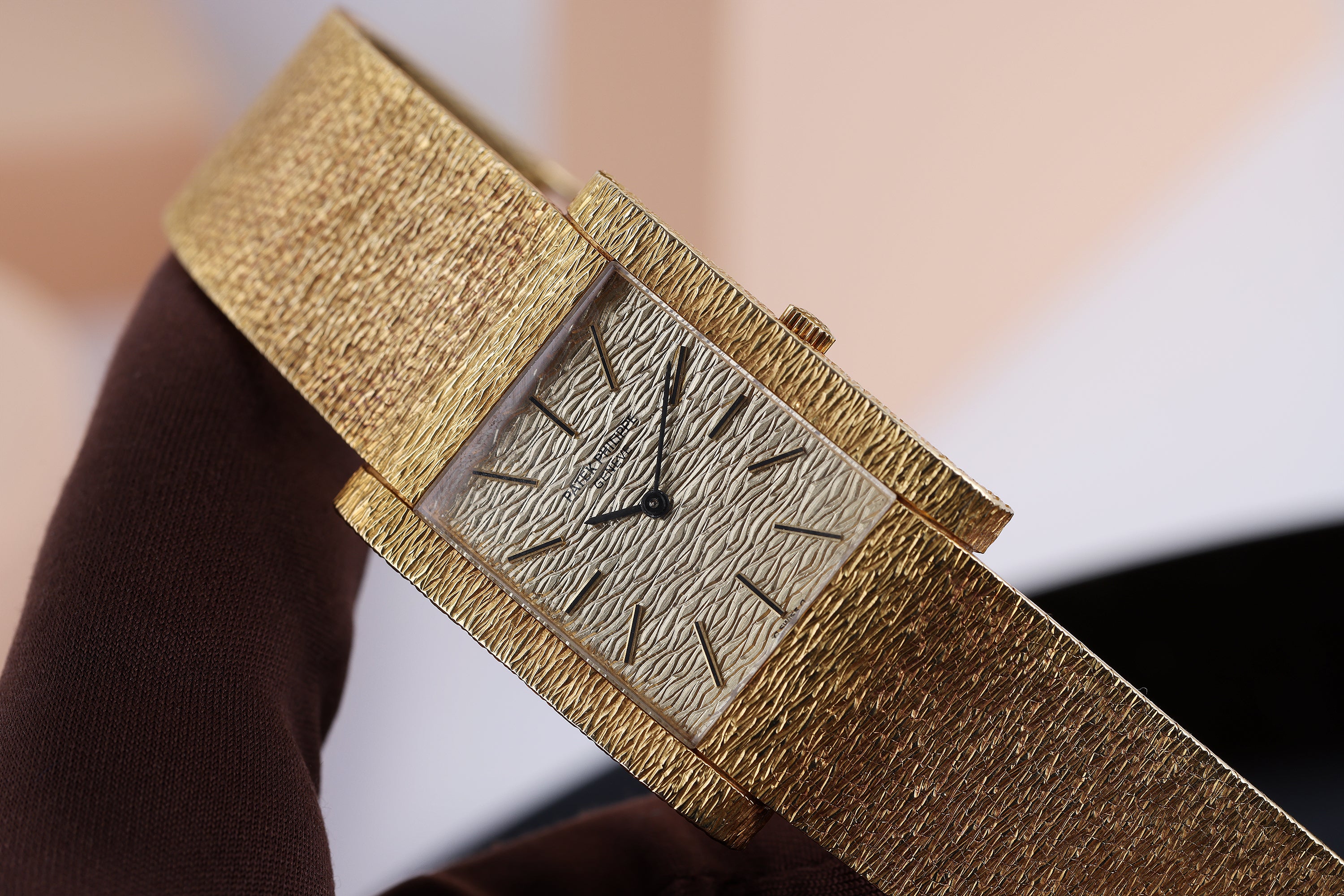 Patek Philippe 1970's Vintage Gondolo | REF. 3553/1 | Bark Finish | 18k Yellow Gold | 26mm | Manual Wind