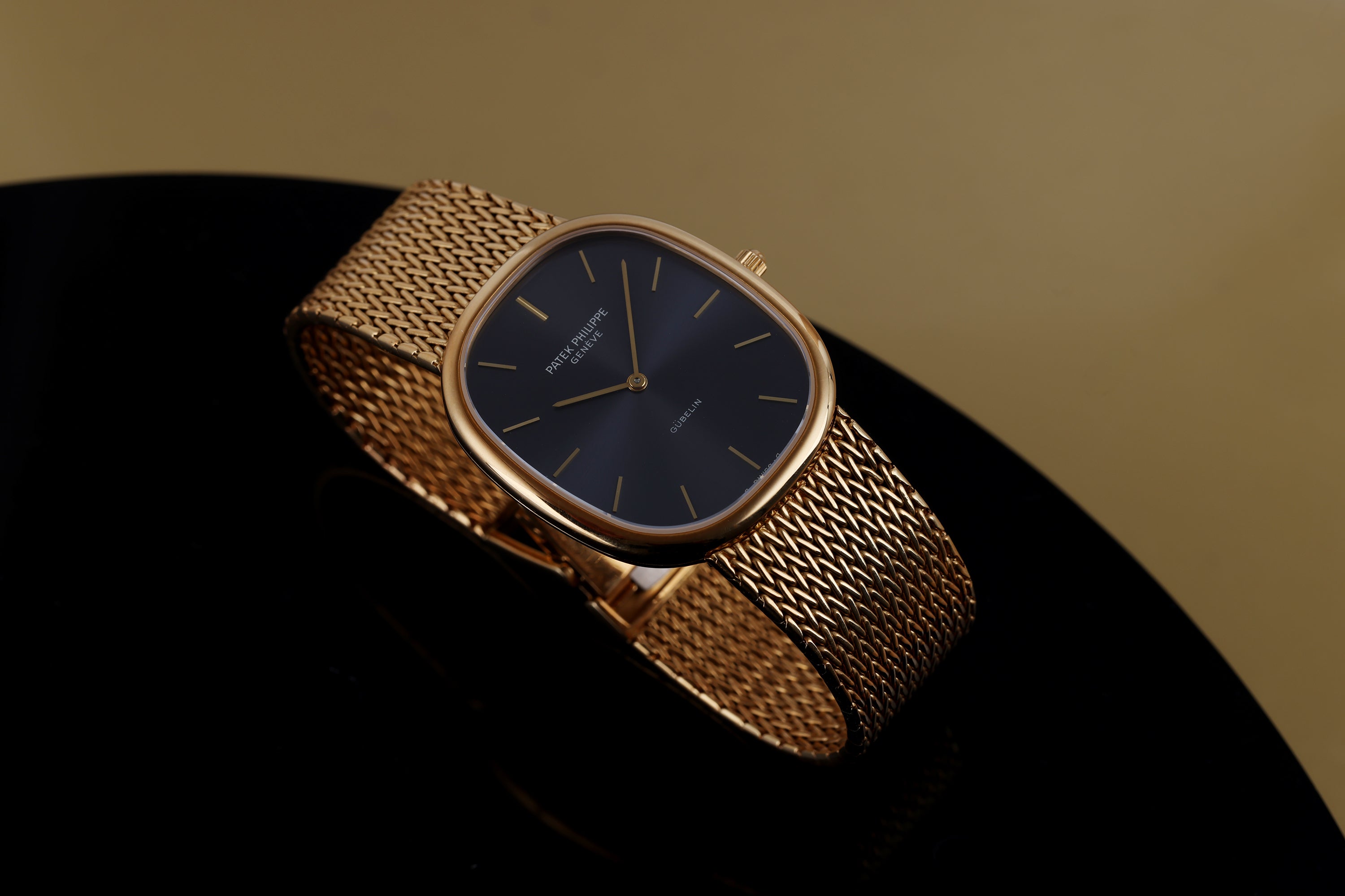 Rare Patek Philippe Ellipse 'Gübelin' Signed Dial | REF. 3738/1 | 30.5mm | 18k Yellow Gold | 1990's