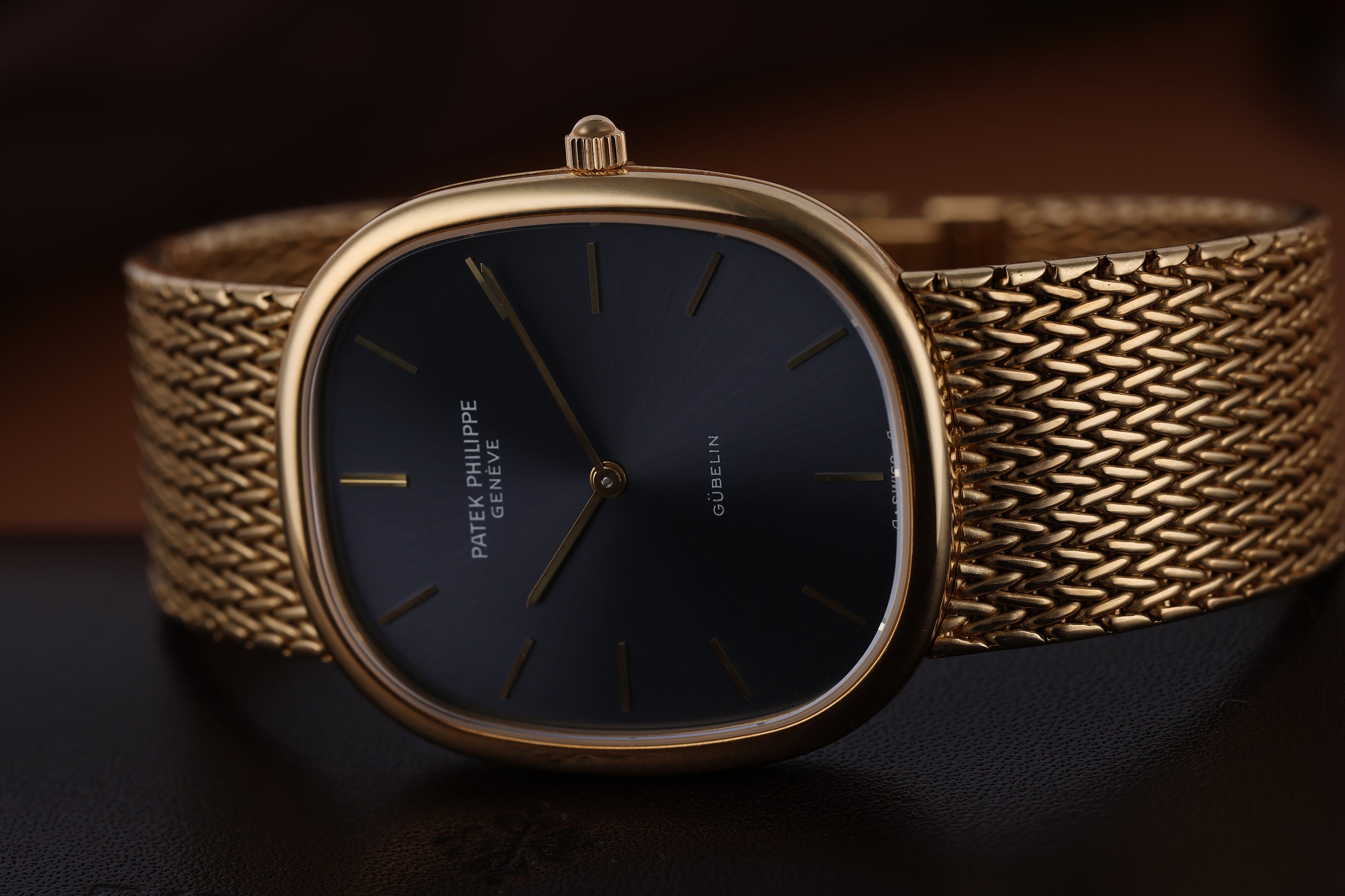 Rare Patek Philippe Ellipse 'Gübelin' Signed Dial | REF. 3738/1 | 30.5mm | 18k Yellow Gold | 1990's