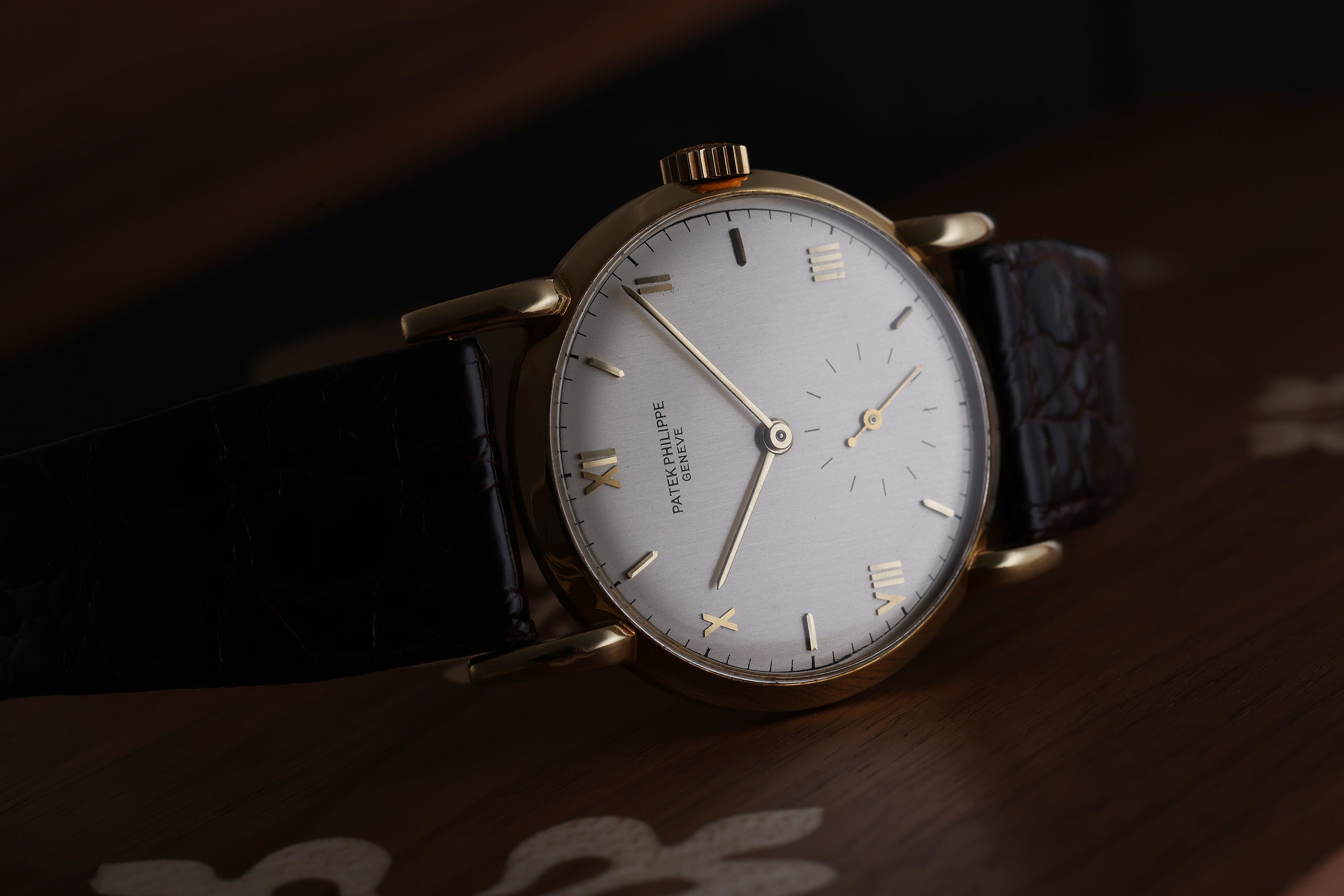 Patek Philippe Calatrava 'Giraffe' | REF. 1595 | Manual Wind | 18k Yellow Gold | 35mm | 1940-1950s