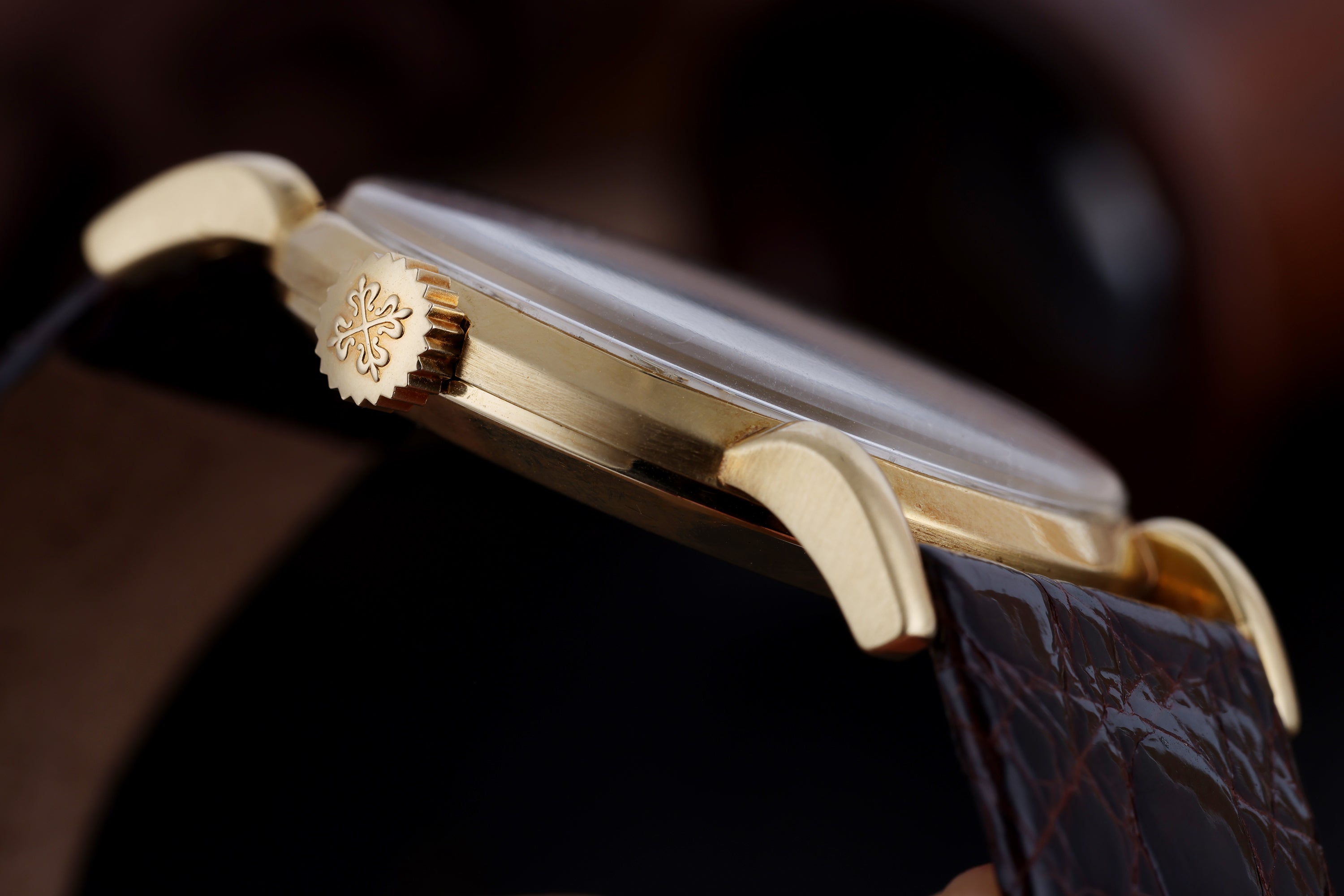 Patek Philippe Calatrava 'Giraffe' | REF. 1595 | Manual Wind | 18k Yellow Gold | 35mm | 1940-1950s