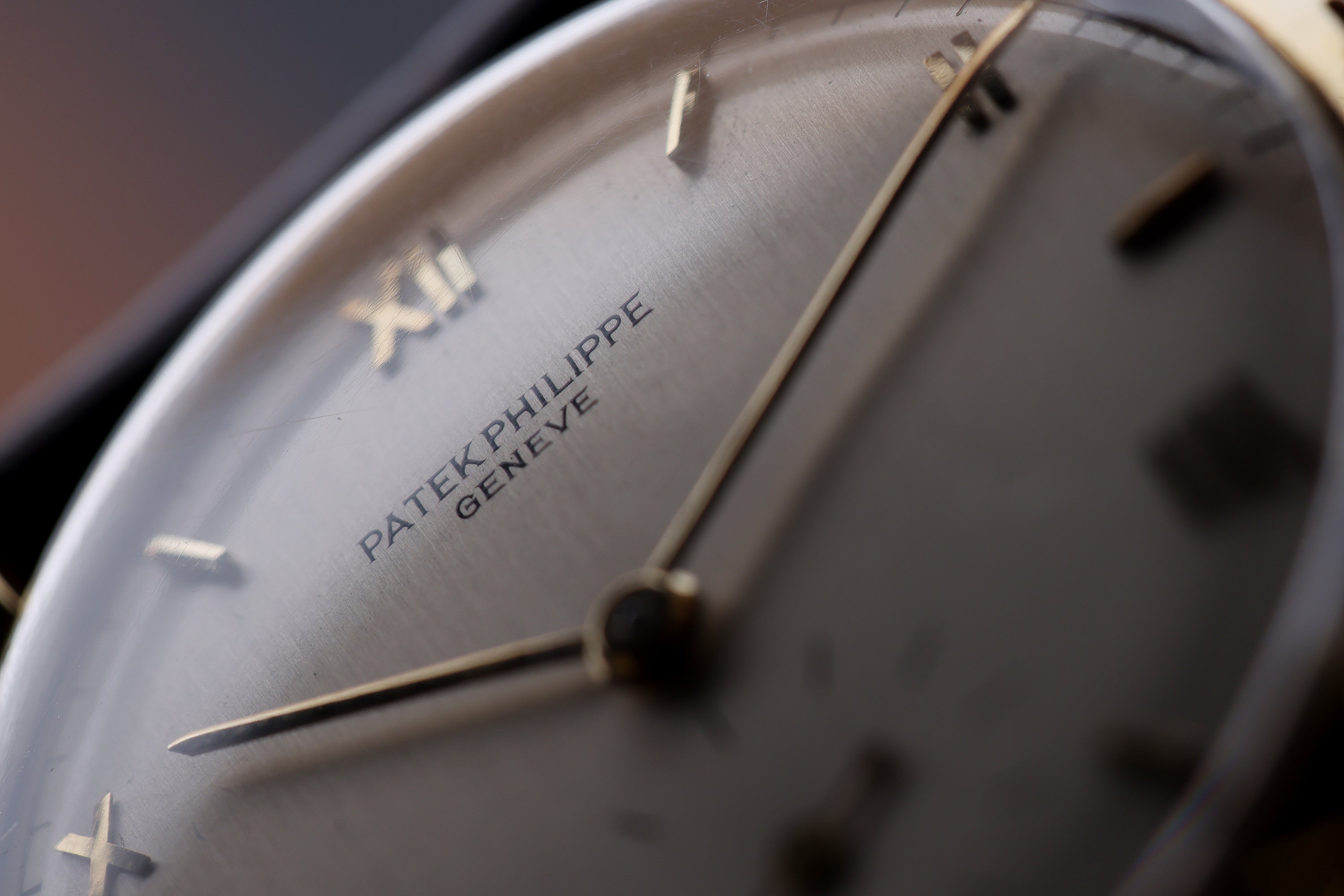 Patek Philippe Calatrava 'Giraffe' | REF. 1595 | Manual Wind | 18k Yellow Gold | 35mm | 1951