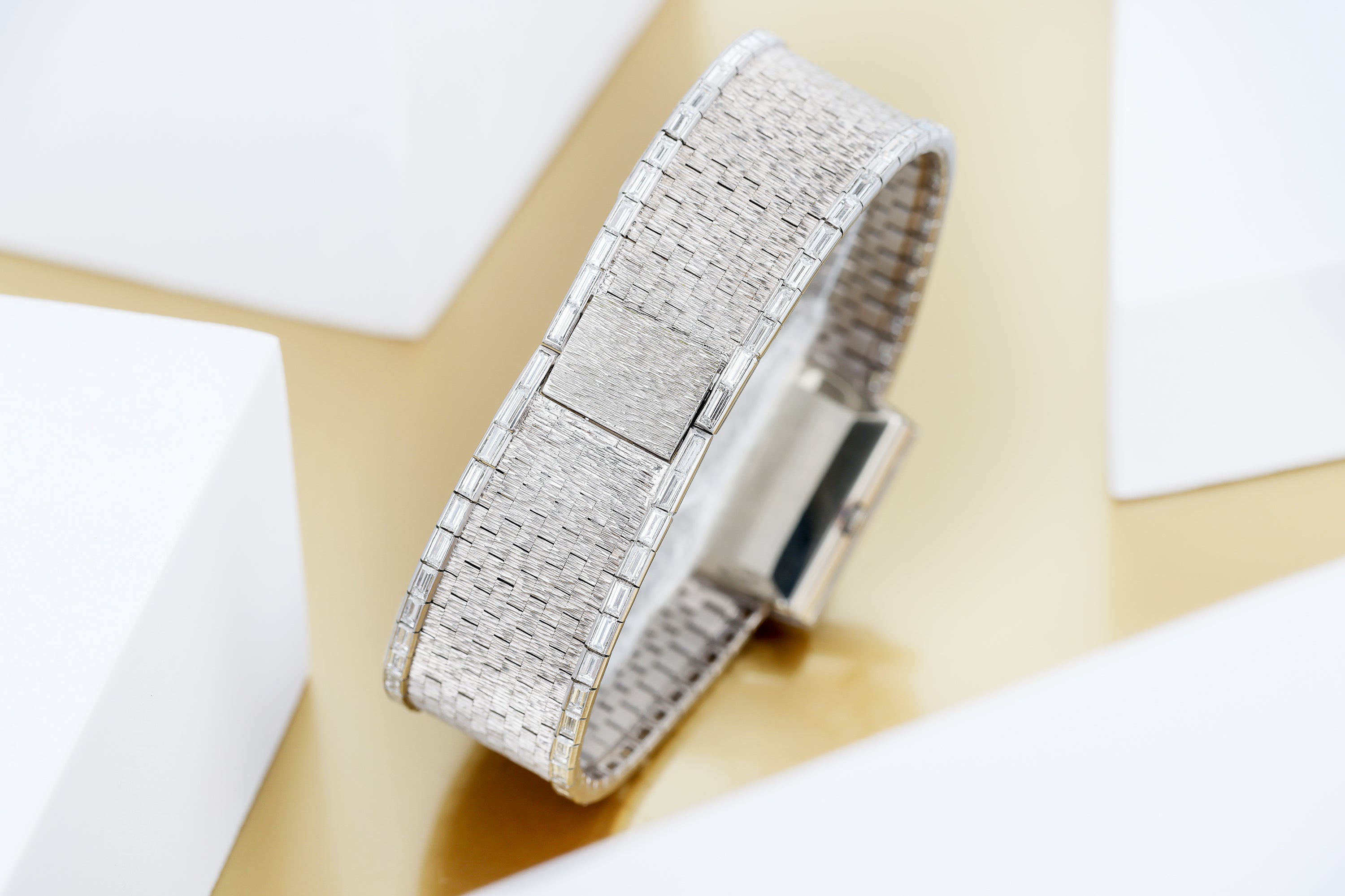Rare 1970's Piaget | REF. 9665 H 6 | Lapis Lazuli Dial | Baguette Diamond Bezel & Bracelet Lining | 18k White Gold | 31.5mm