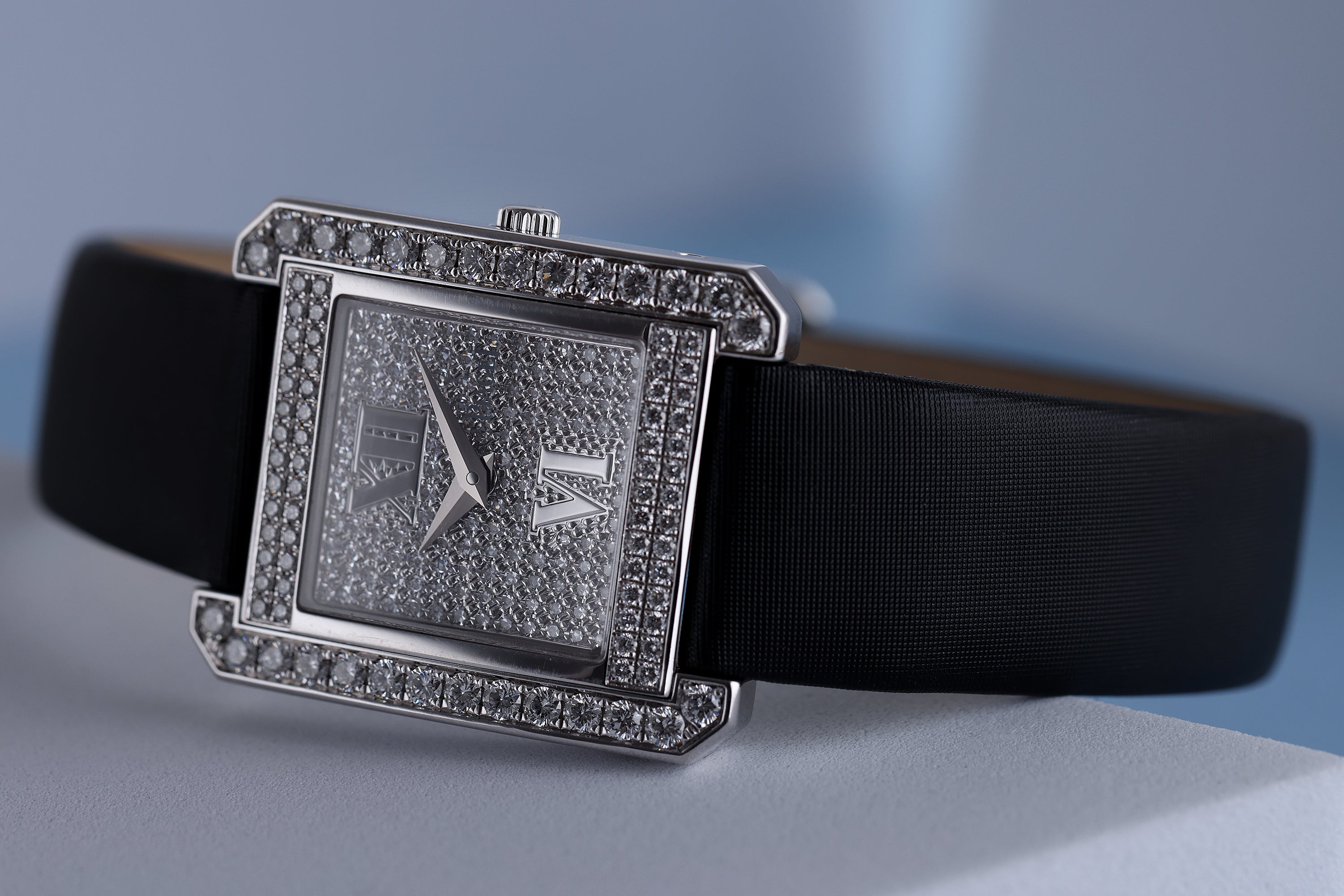 Piaget Protocole Ladies Wristwatch | Pavé Diamond Dial, Bezel & Clasp | 18k White Gold | 25mm | Circa 2000's