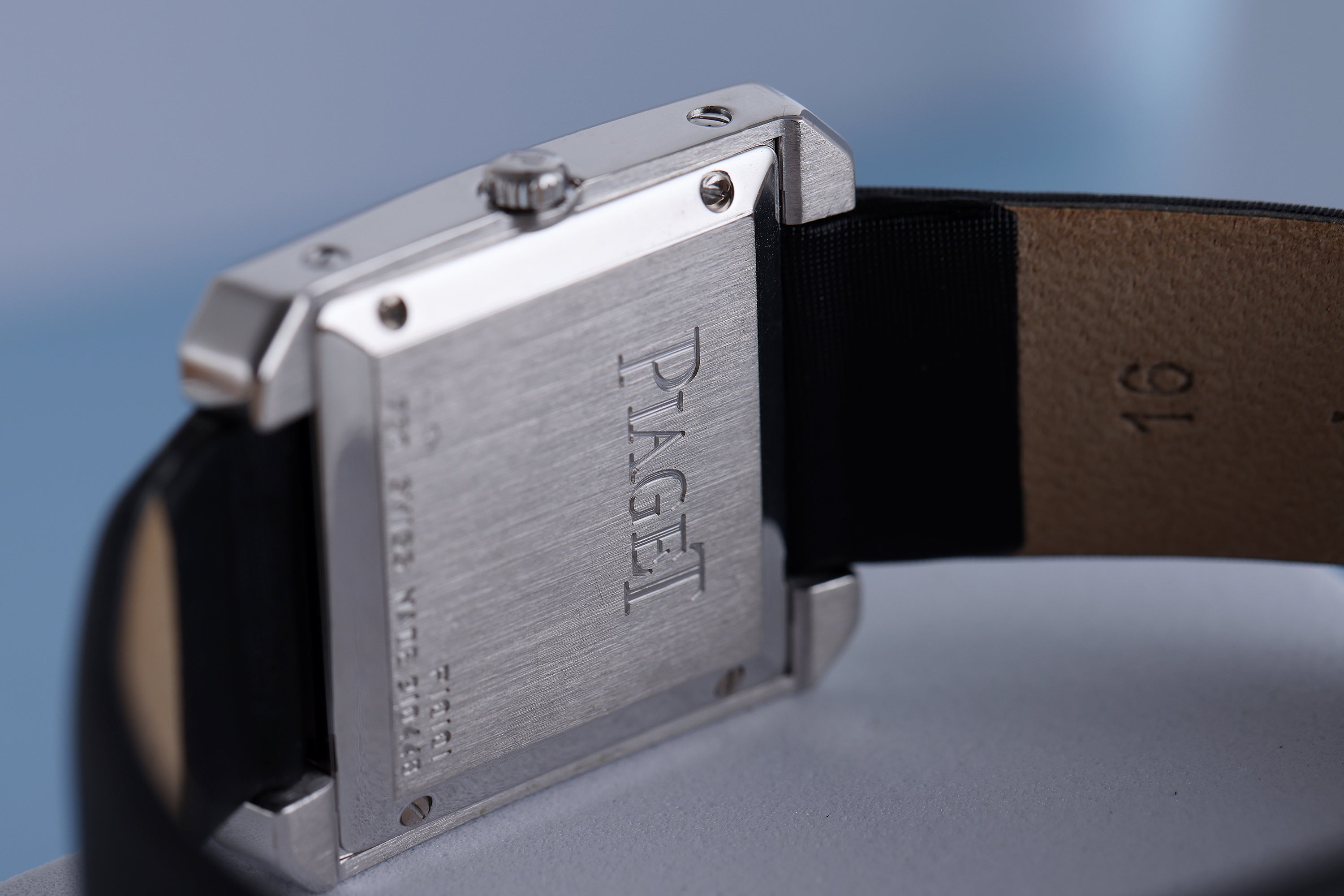 Piaget Protocole Ladies Wristwatch | Pavé Diamond Dial, Bezel & Clasp | 18k White Gold | 25mm | Circa 2000's