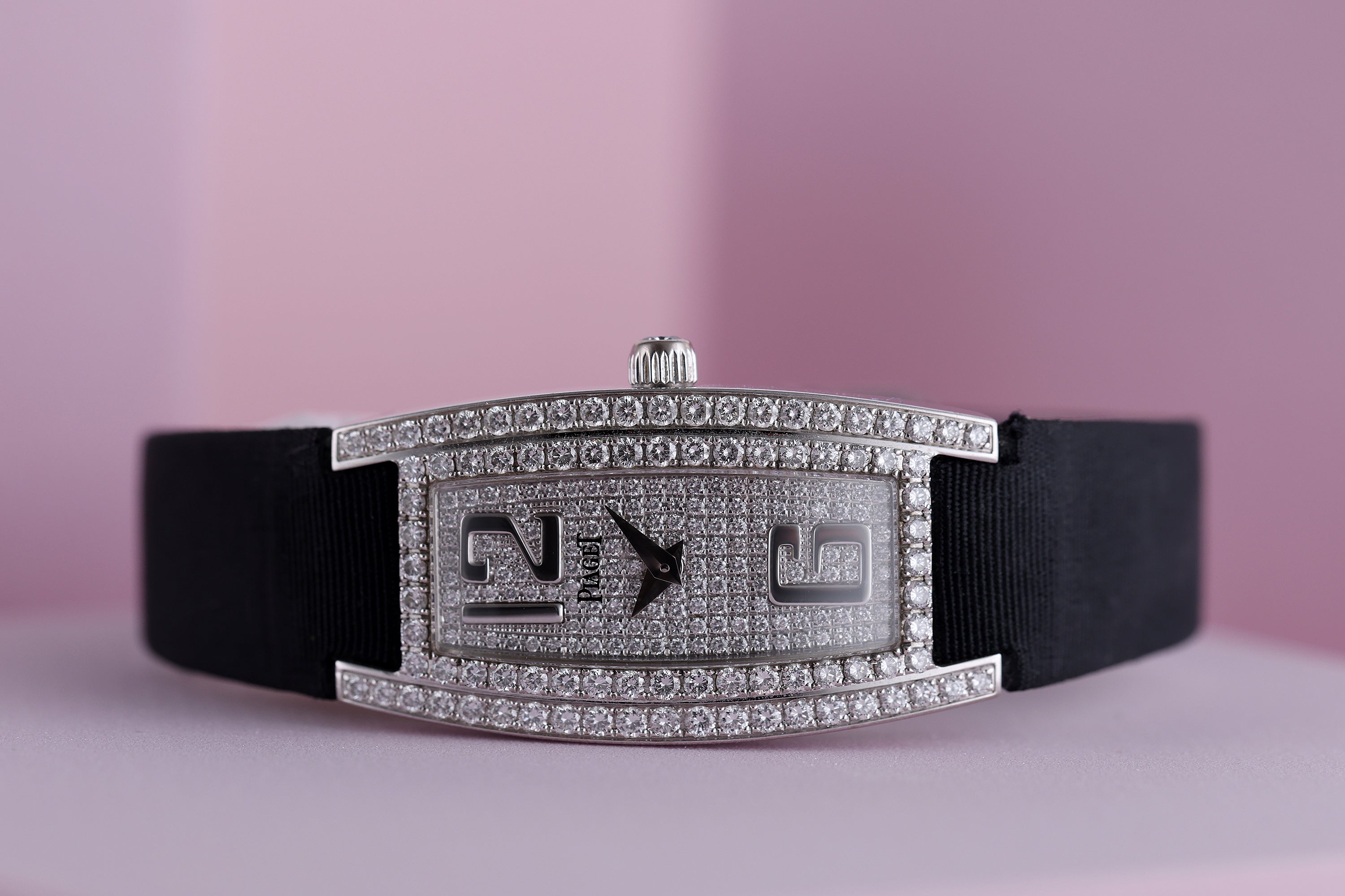Piaget Limelight Tonneau | Pavé Diamond Dial & Bezel | 18k White Gold | 18mm | 2000's