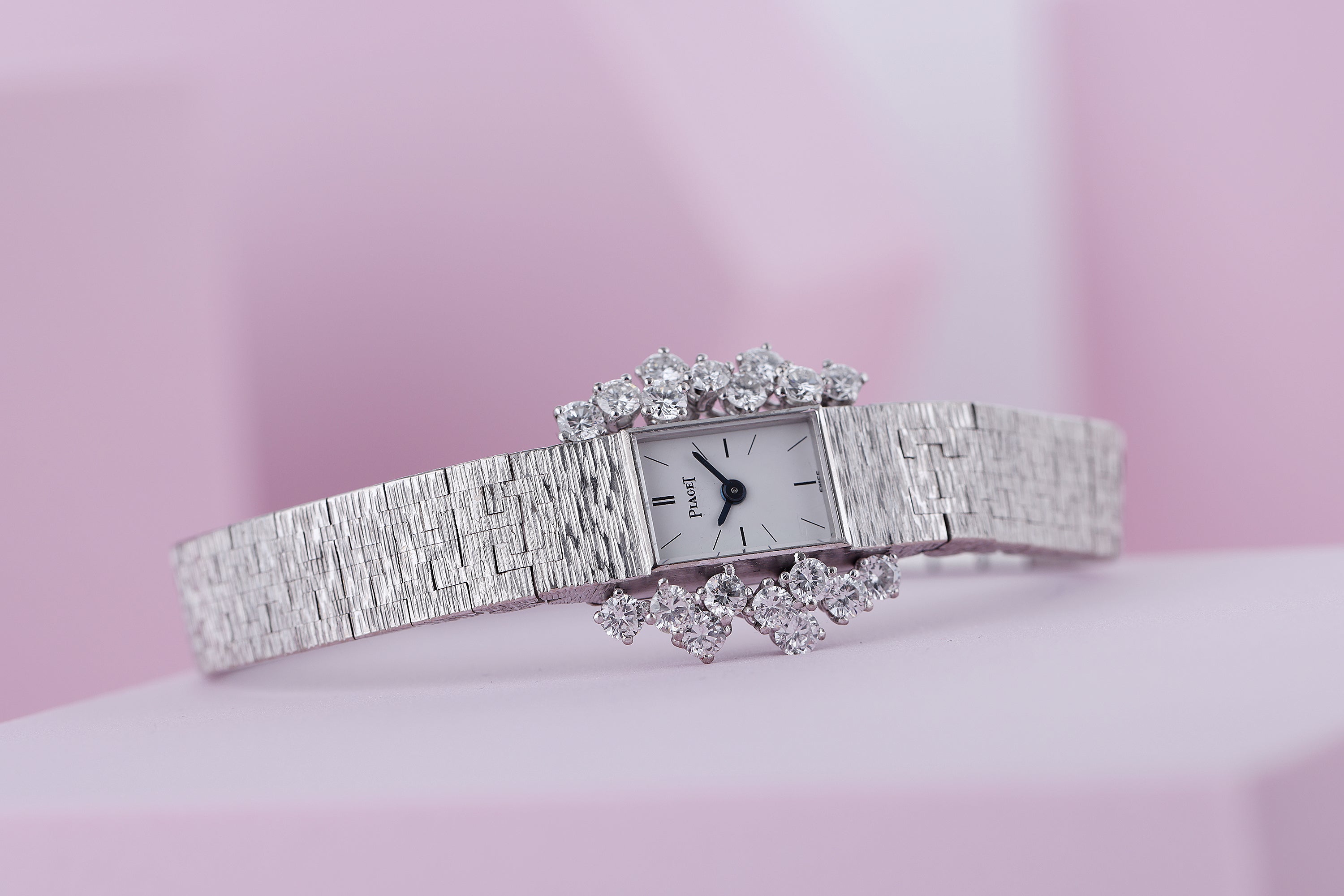 Piaget 1970's Ladies Watch | Diamond Side Bezel | 18k White Gold | 18mm | Manual Wind