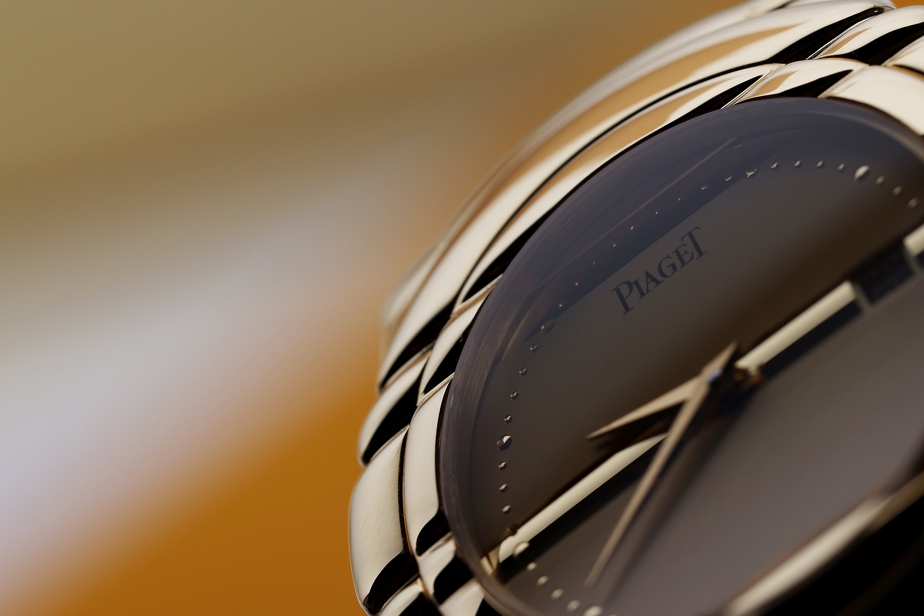 Piaget Tanagra | REF. GOA 15003 | 18k Yellow Gold | 33mm | Quartz | 1990s