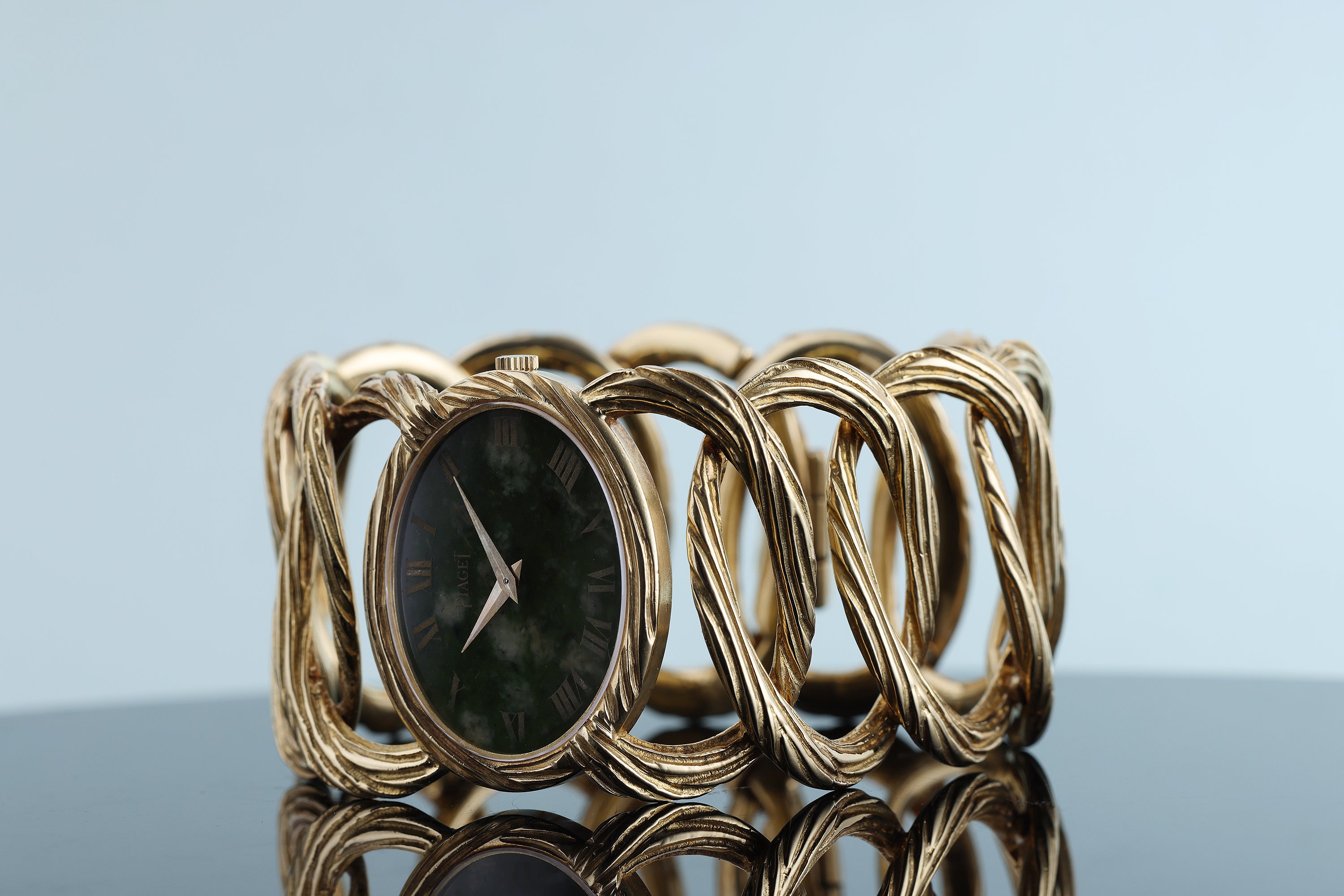 Piaget Bamboo Ladies Bracelet Wristwatch | REF. 9852 D 65 | Nephrite Jade Dial | 18k Yellow Gold | 32mm | Manual Wind | 1970s