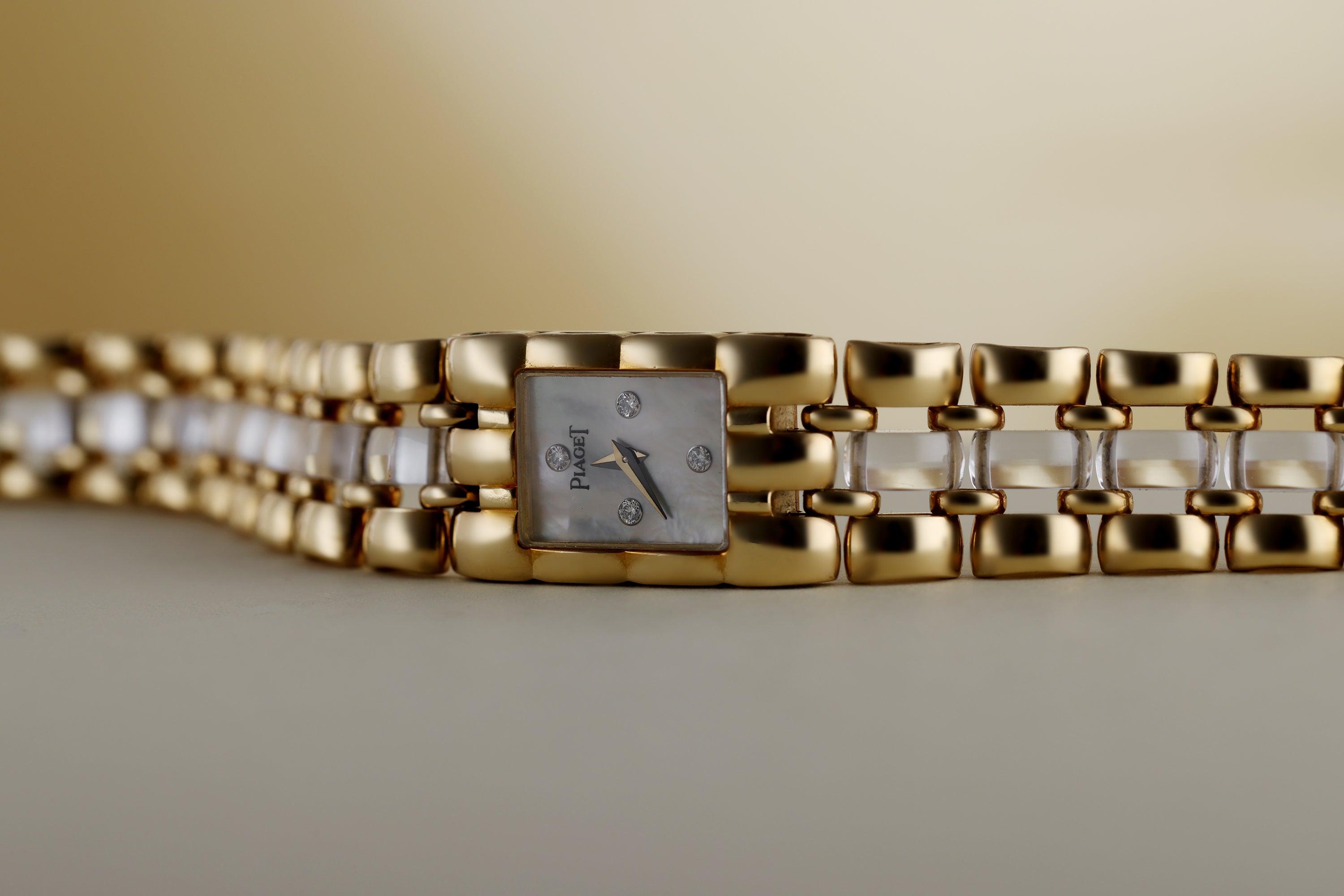 Rare Vintage Piaget Lades | REF. 15201 K 62 | Mother of Pearl Dial, Diamond Hours | 18k Yellow Gold | 14mm | Circa 1990's