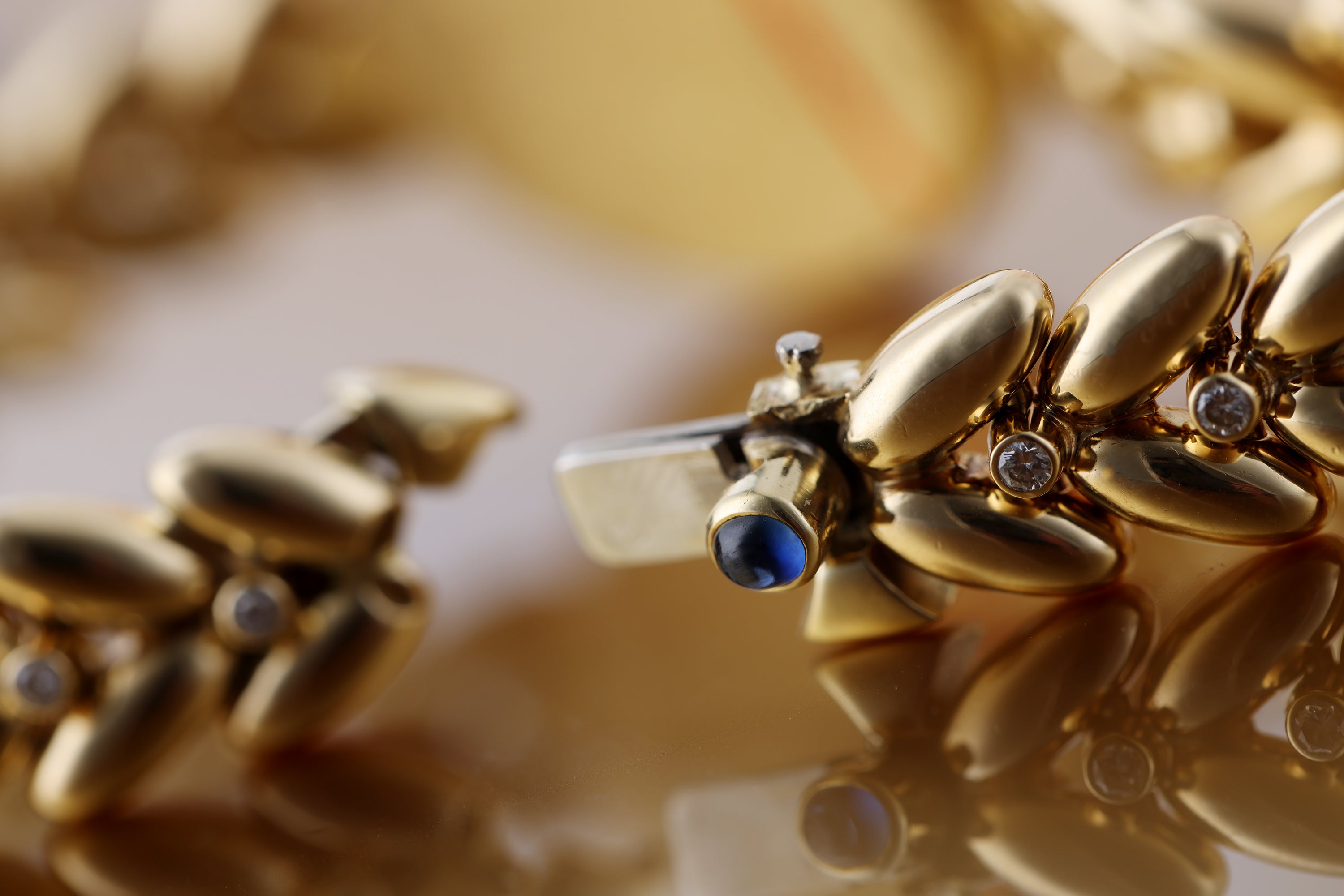 Piaget 1980s Ladies Watch | REF. 5213 E 114 | Pavé Diamond Dial, Shoulders & Accents | 18k Yellow Gold | 23mm