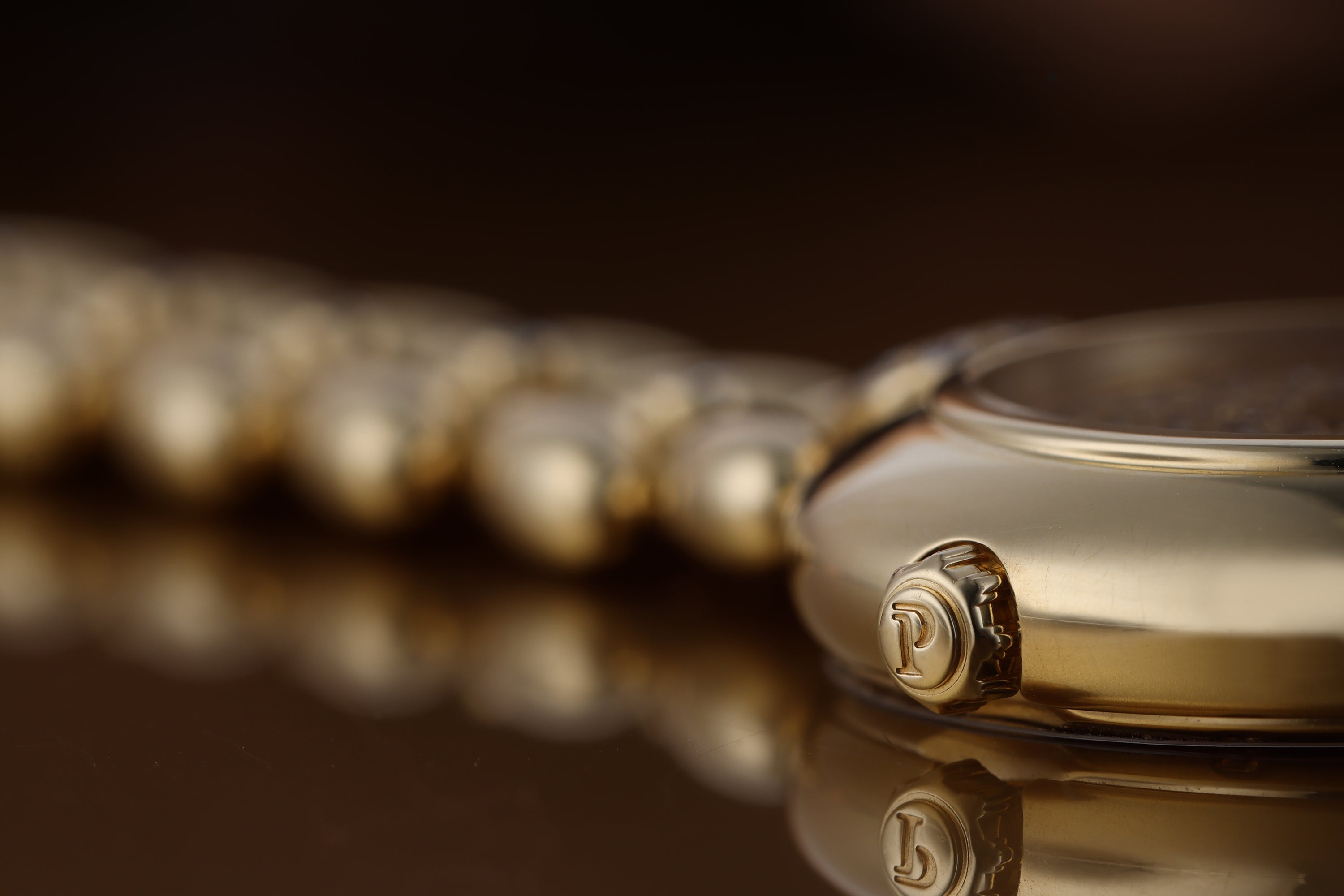 Piaget 1980s Ladies Watch | REF. 5213 E 114 | Pavé Diamond Dial, Shoulders & Accents | 18k Yellow Gold | 23mm