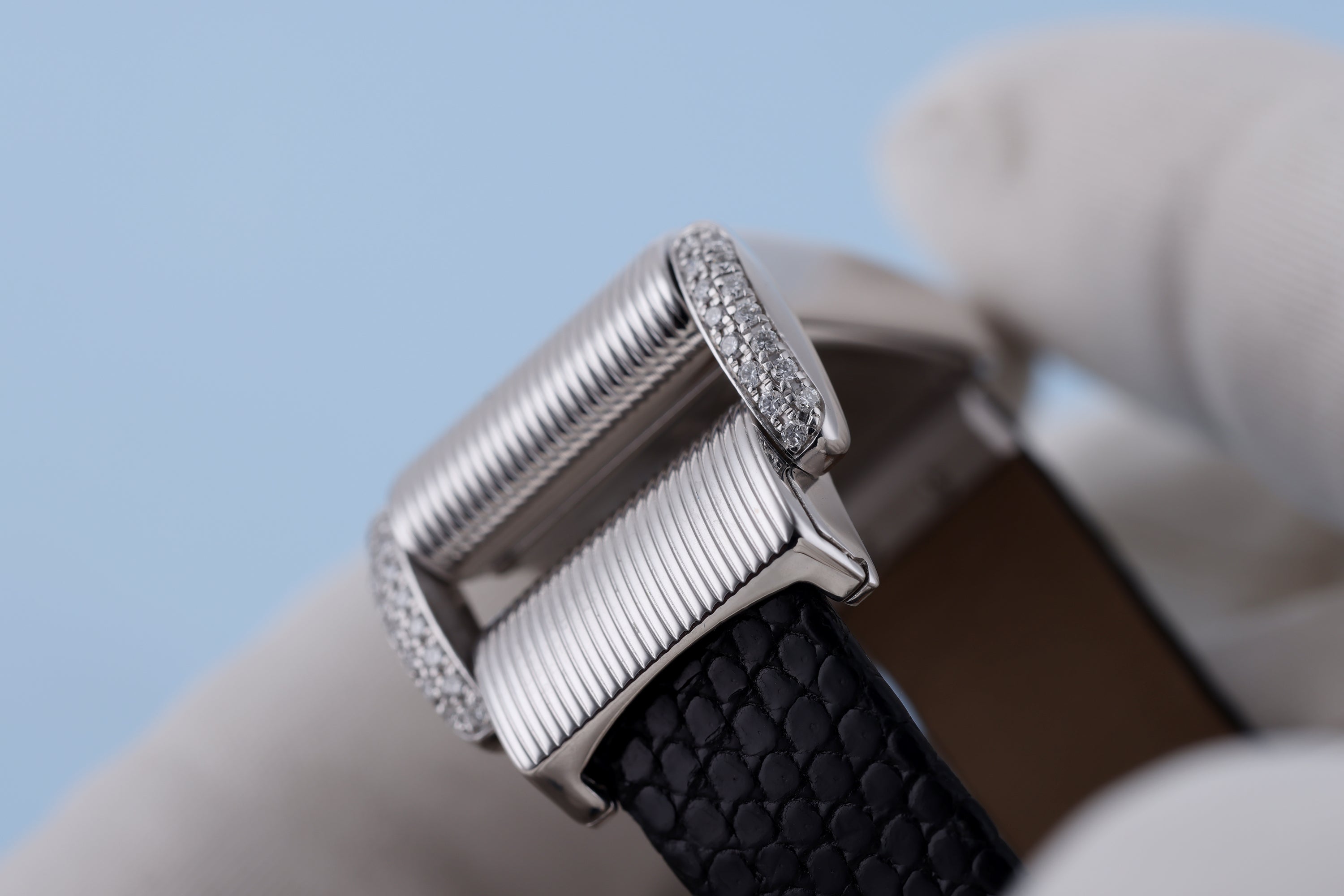 Piaget Miss Protocol | REF. 5322 | Mother of Pearl Bezel | Diamond Shoulders | 18k White Gold | 17mm