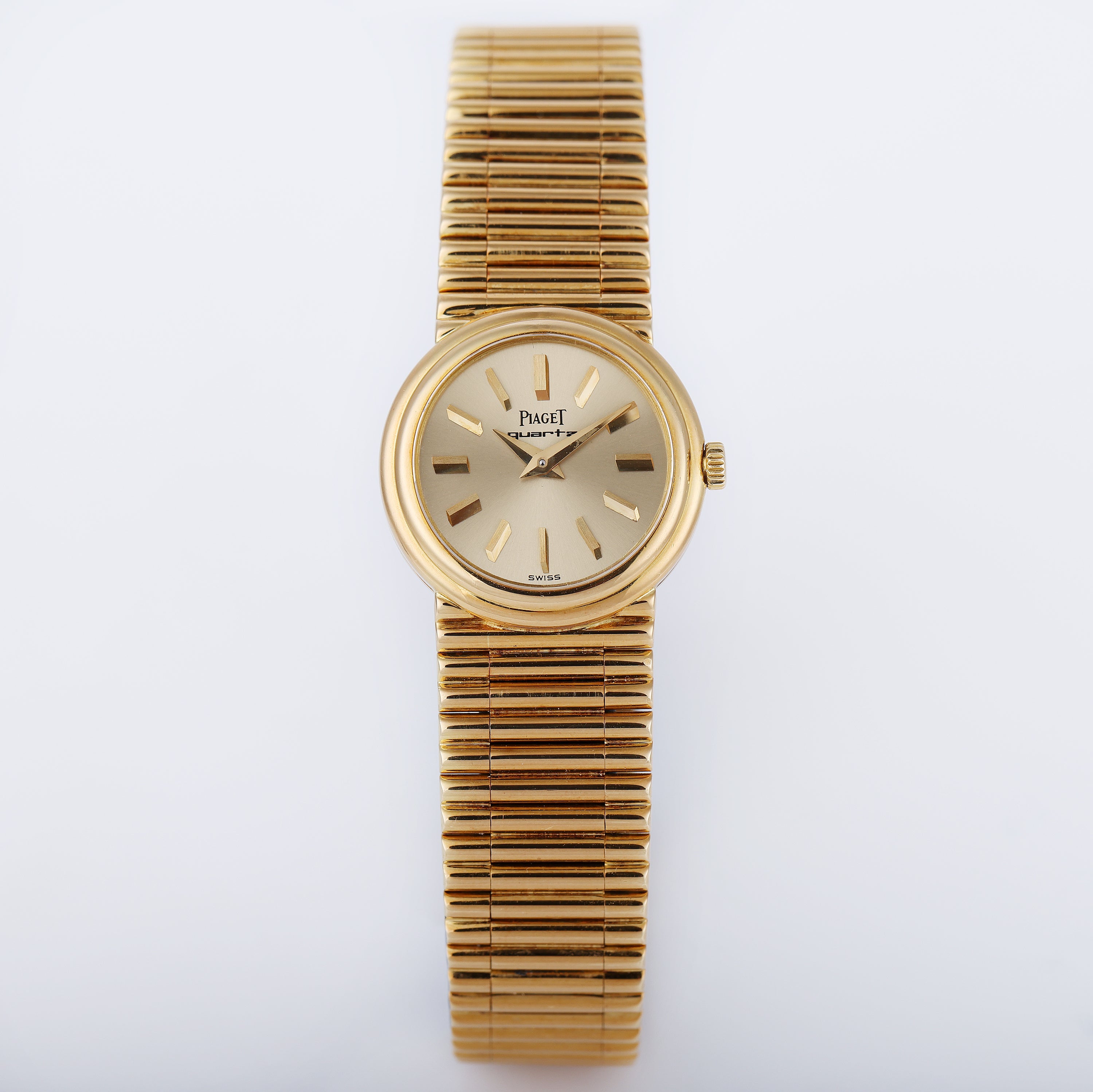 Unworn Piaget Vintage Ladies Wristwatch | REF. 8228 G 1 | Gold Dial - 3D Hour Markers | 22mm | 18k Yellow Gold | Quartz | 1982