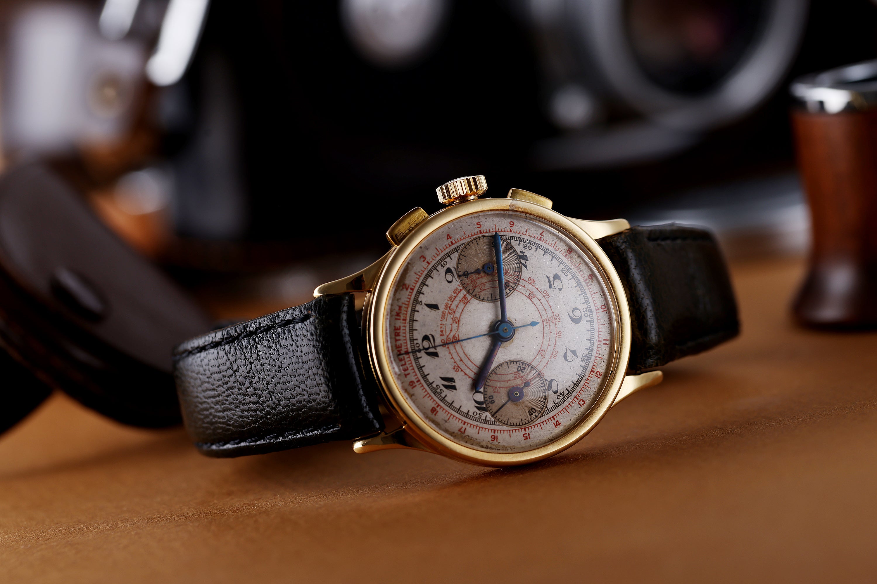 Universal Telemetre Chronograph | 18k Yellow Gold | 34mm