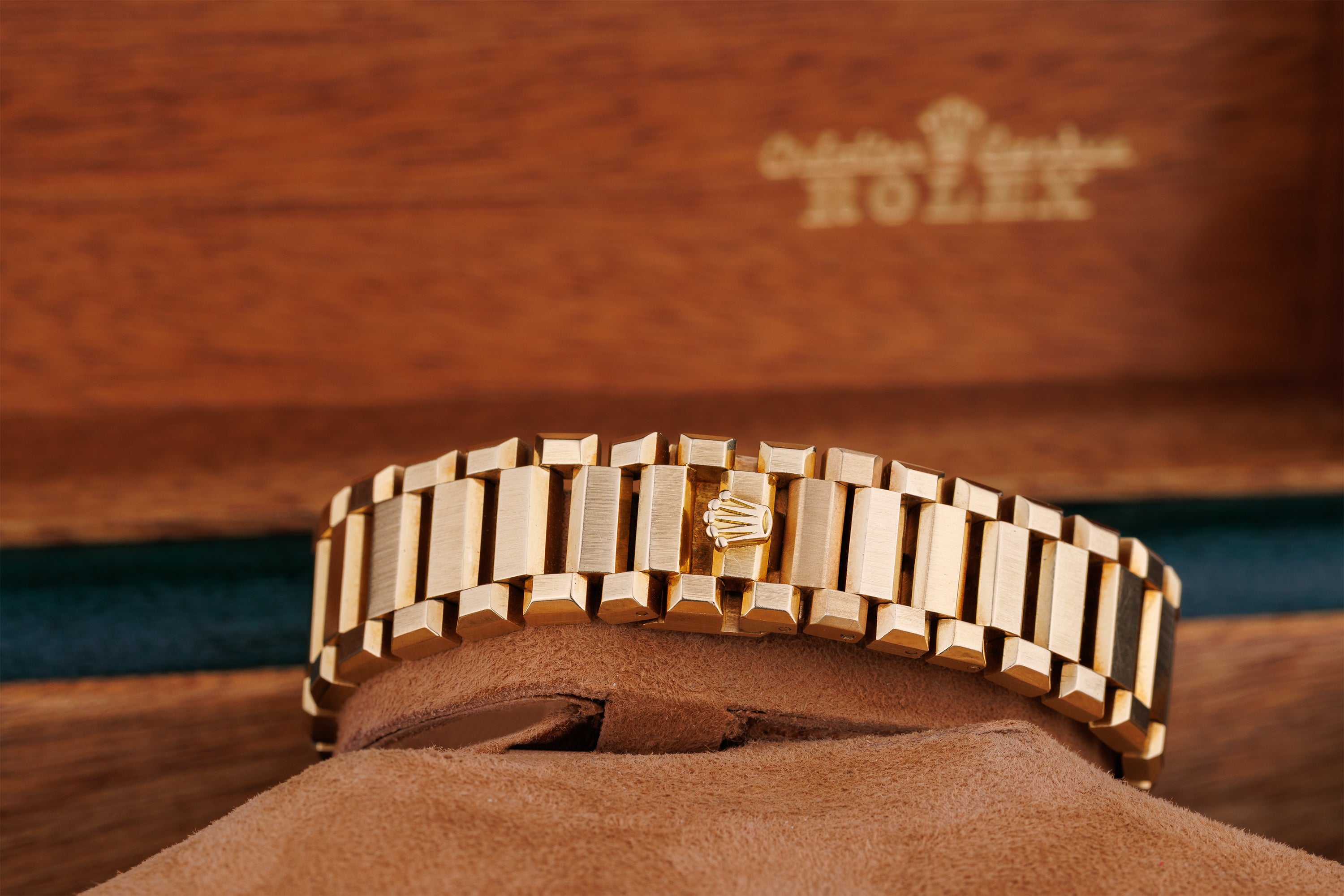 Rolex Oyster Quartz Texano | REF. 5100 | 18k Yellow Gold | Box & Papers