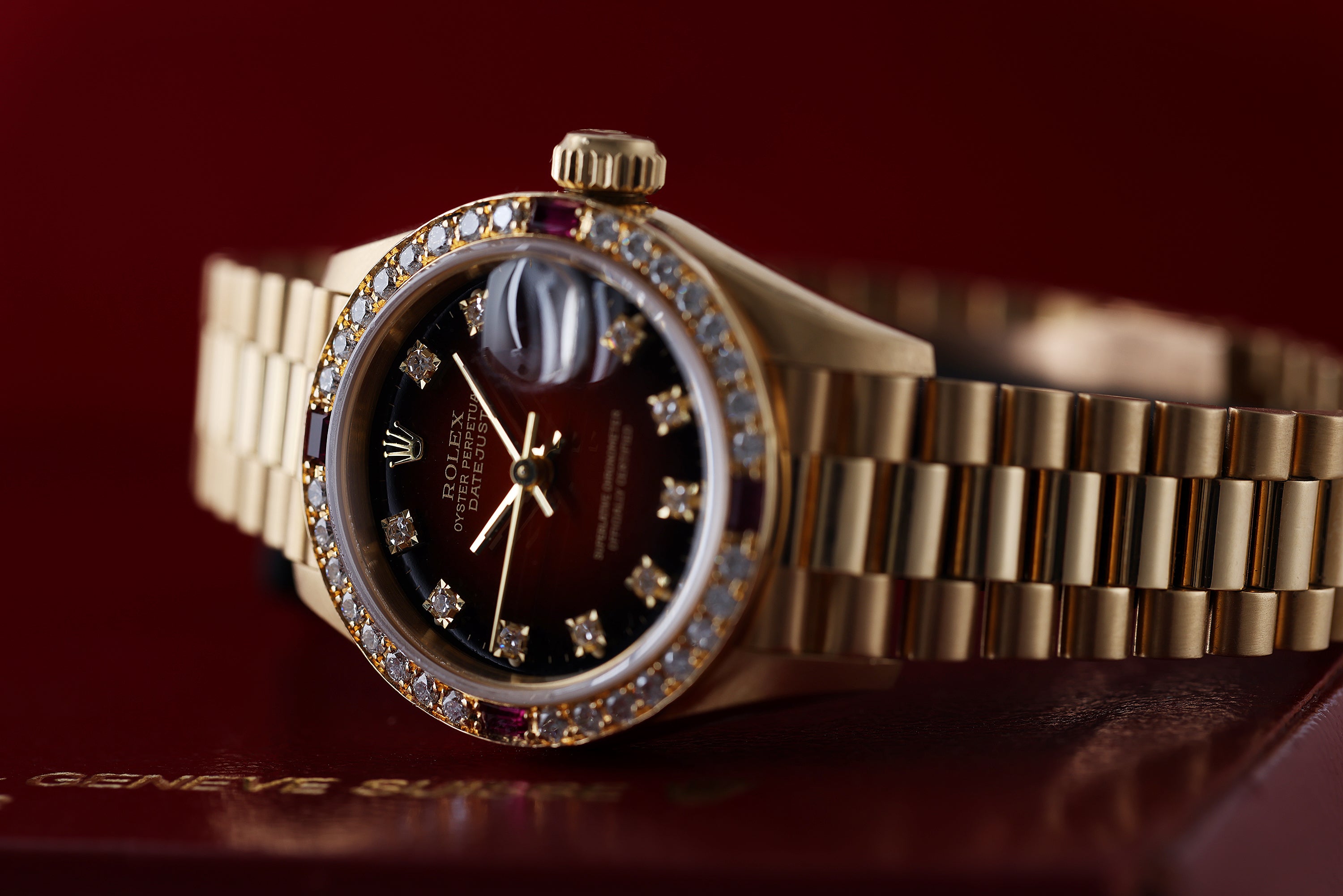 Rolex Lady DateJust 26 | REF. 69068 | Red Vignette Diamond Dial | Diamond & Ruby Bezel | 18k Yellow Gold | 1990