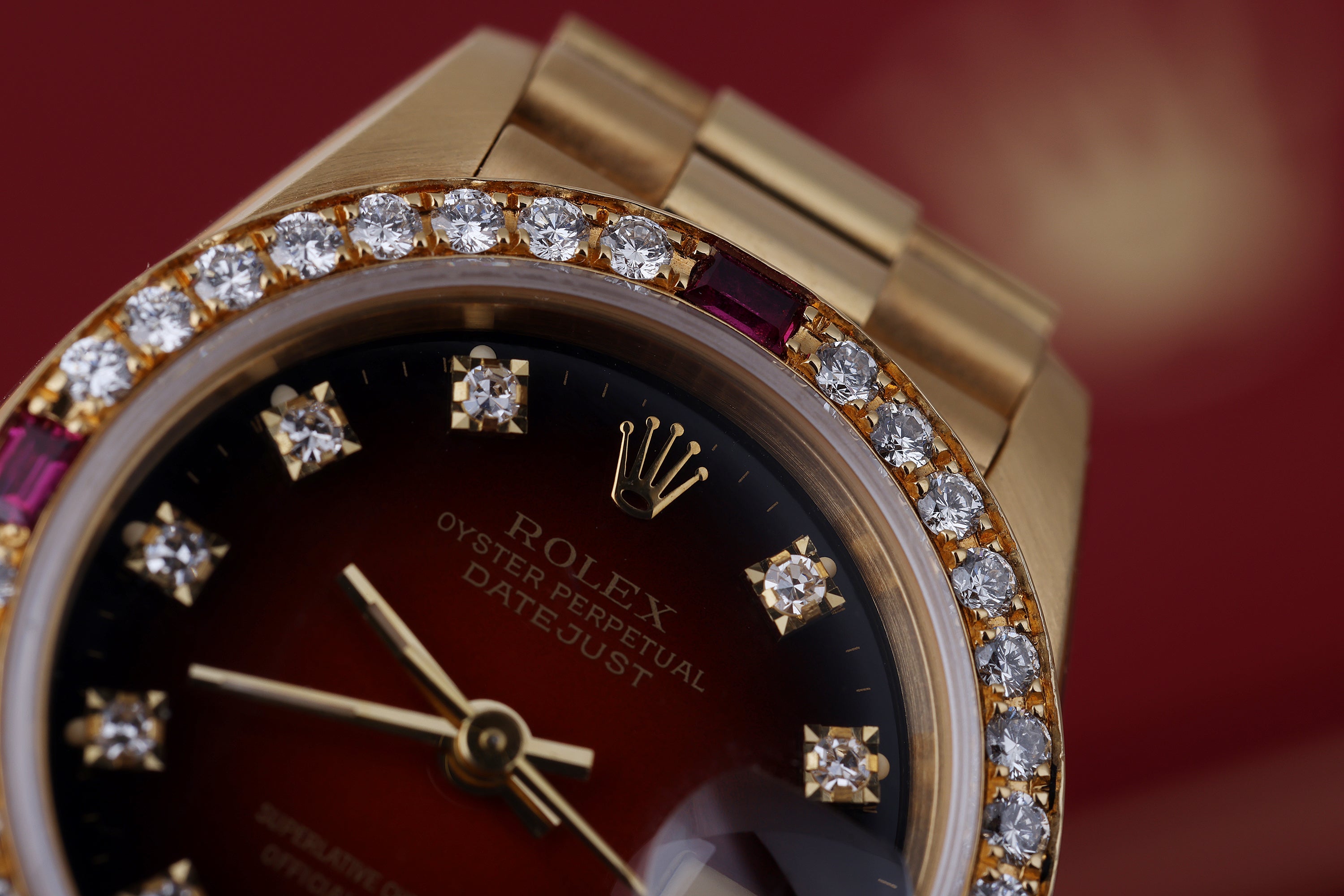 Rolex Lady DateJust 26 | REF. 69068 | Red Vignette Diamond Dial | Diamond & Ruby Bezel | 18k Yellow Gold | 1990