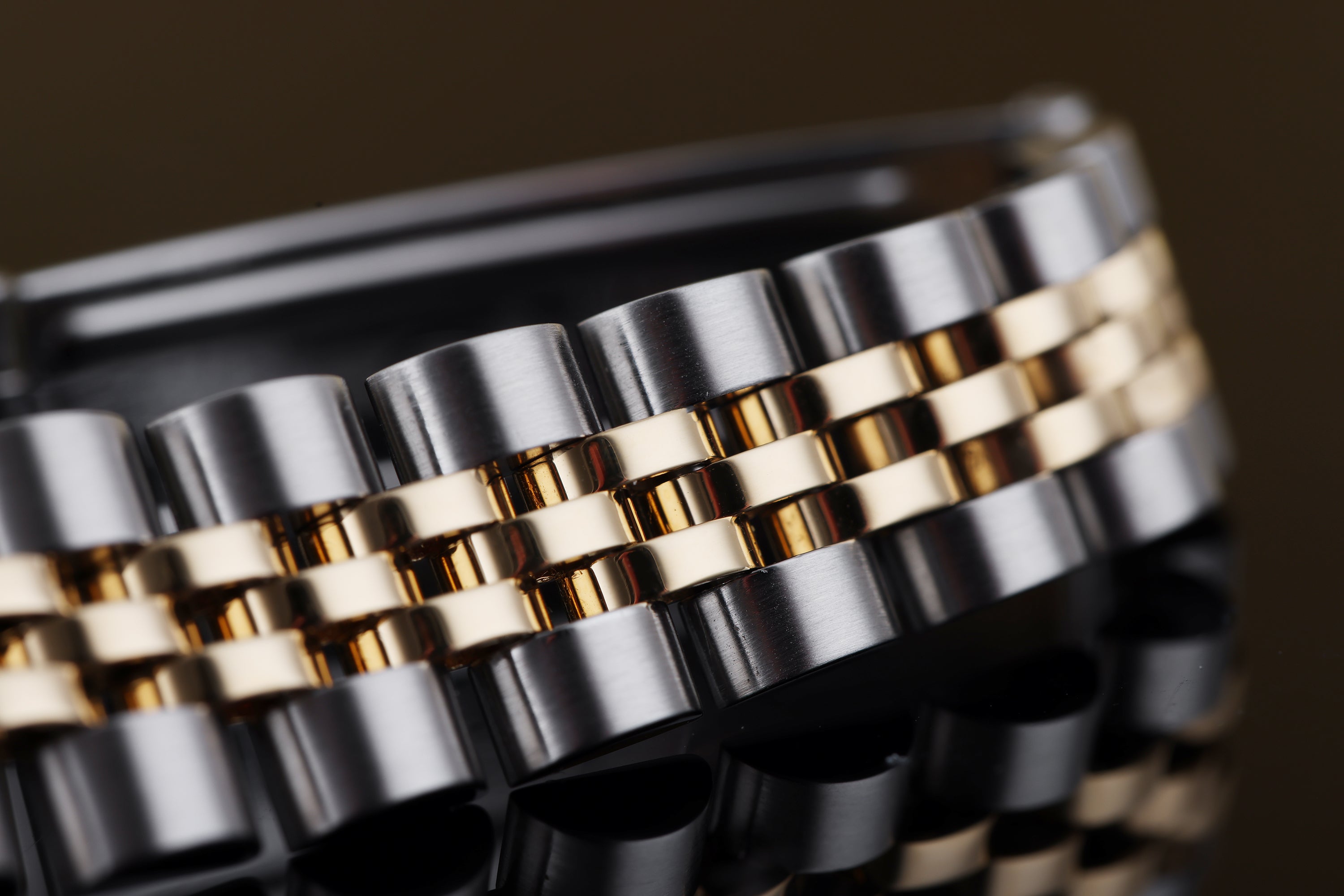 Rolex Lady DateJust 26mm | REF. 69173 | Stainless Steel & 18k Yellow Gold | White Dial | 1985