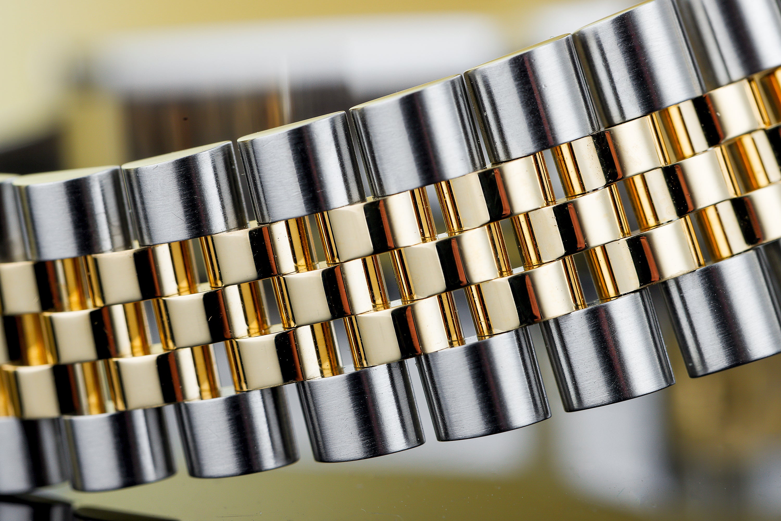 Rolex DateJust 36 | REF. 116233 | Silver Dial | Stainless Steel & 18k Yellow Gold | 2005