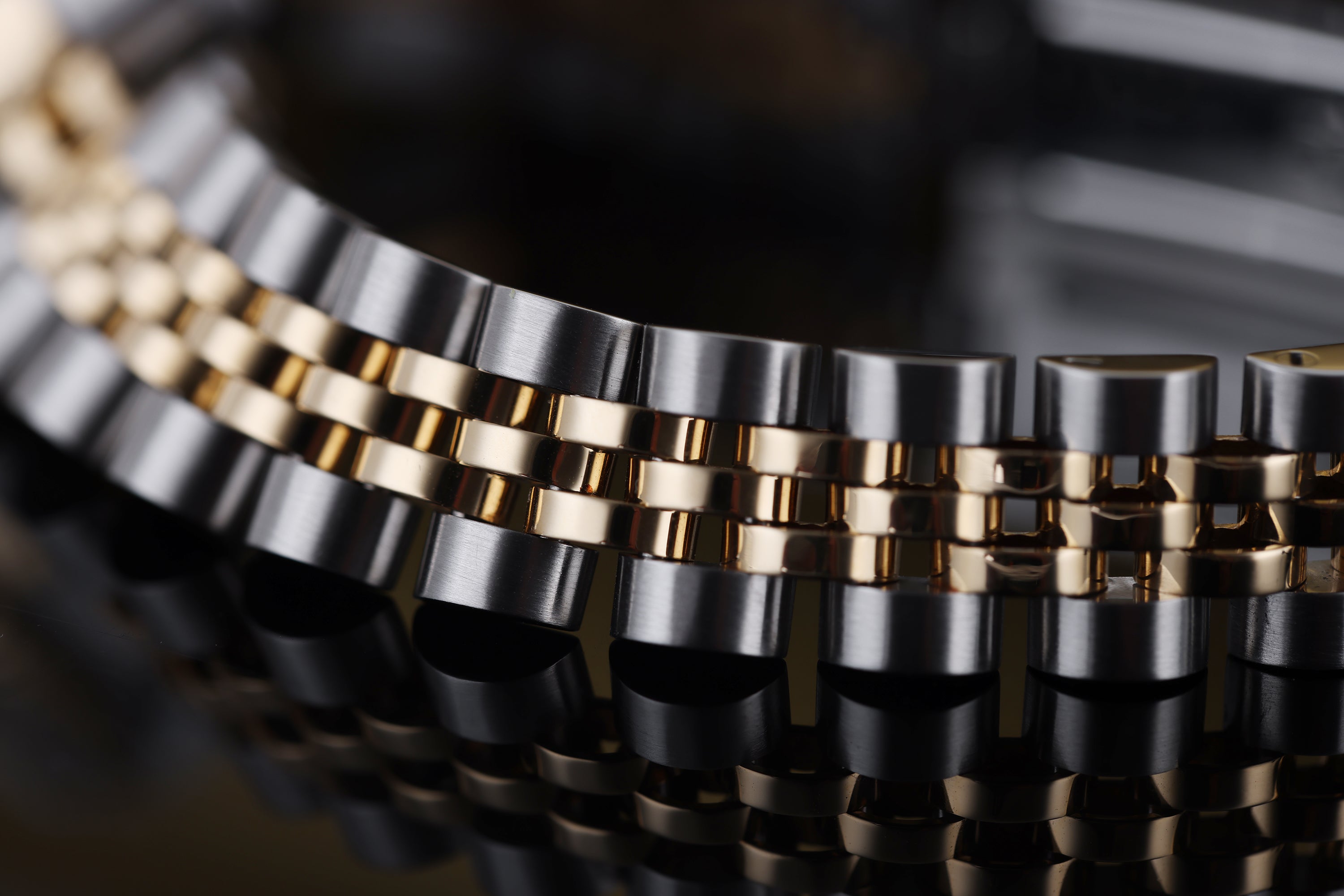 Rolex Lady DateJust | REF. 69173 | Stainless Steel & 18k Yellow Gold | Gold Dial | Box & Papers | 1994