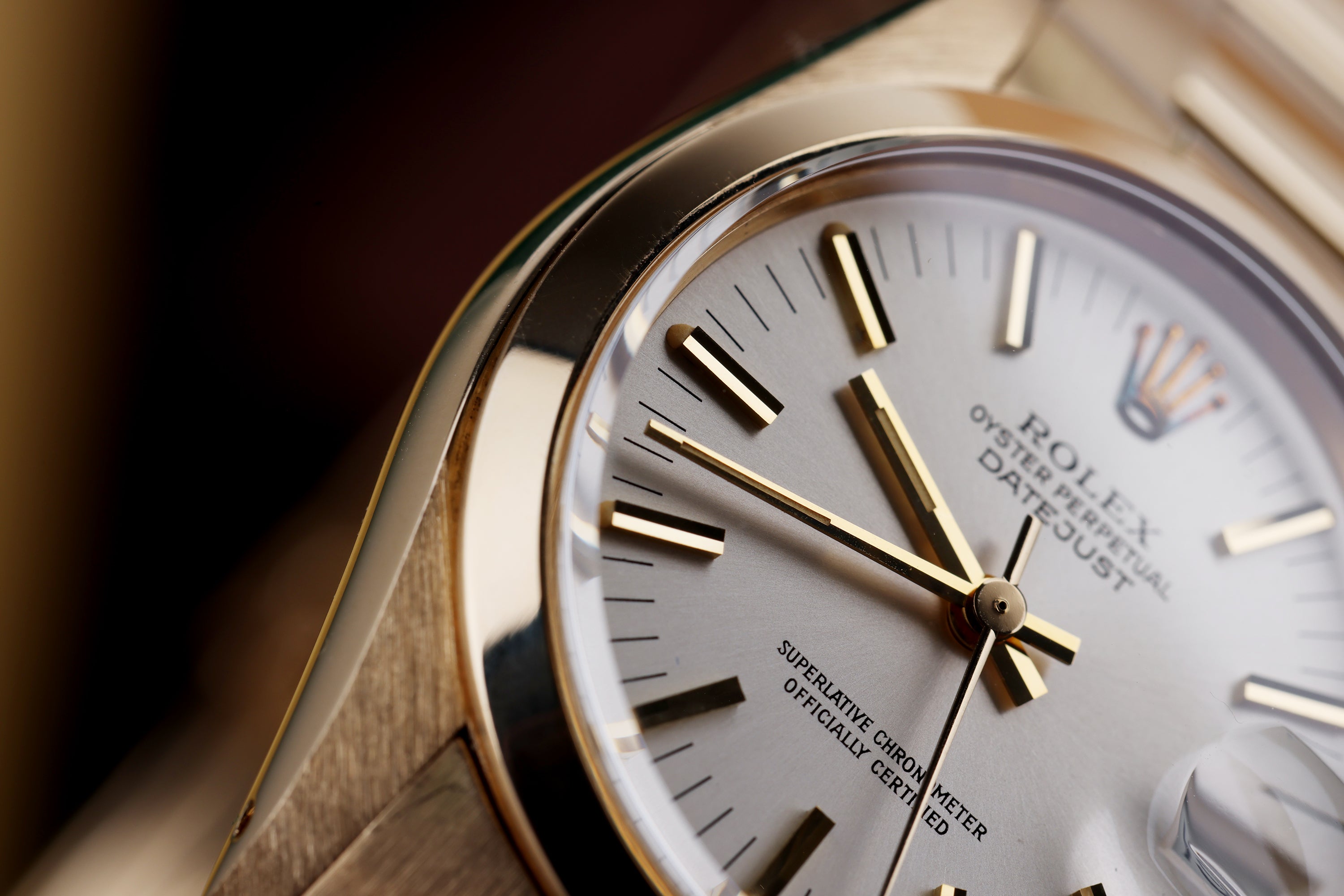 Rolex DateJust 31 | REF. 6824 | Champagne Dial | 18k Yellow Gold | 30mm | 1981