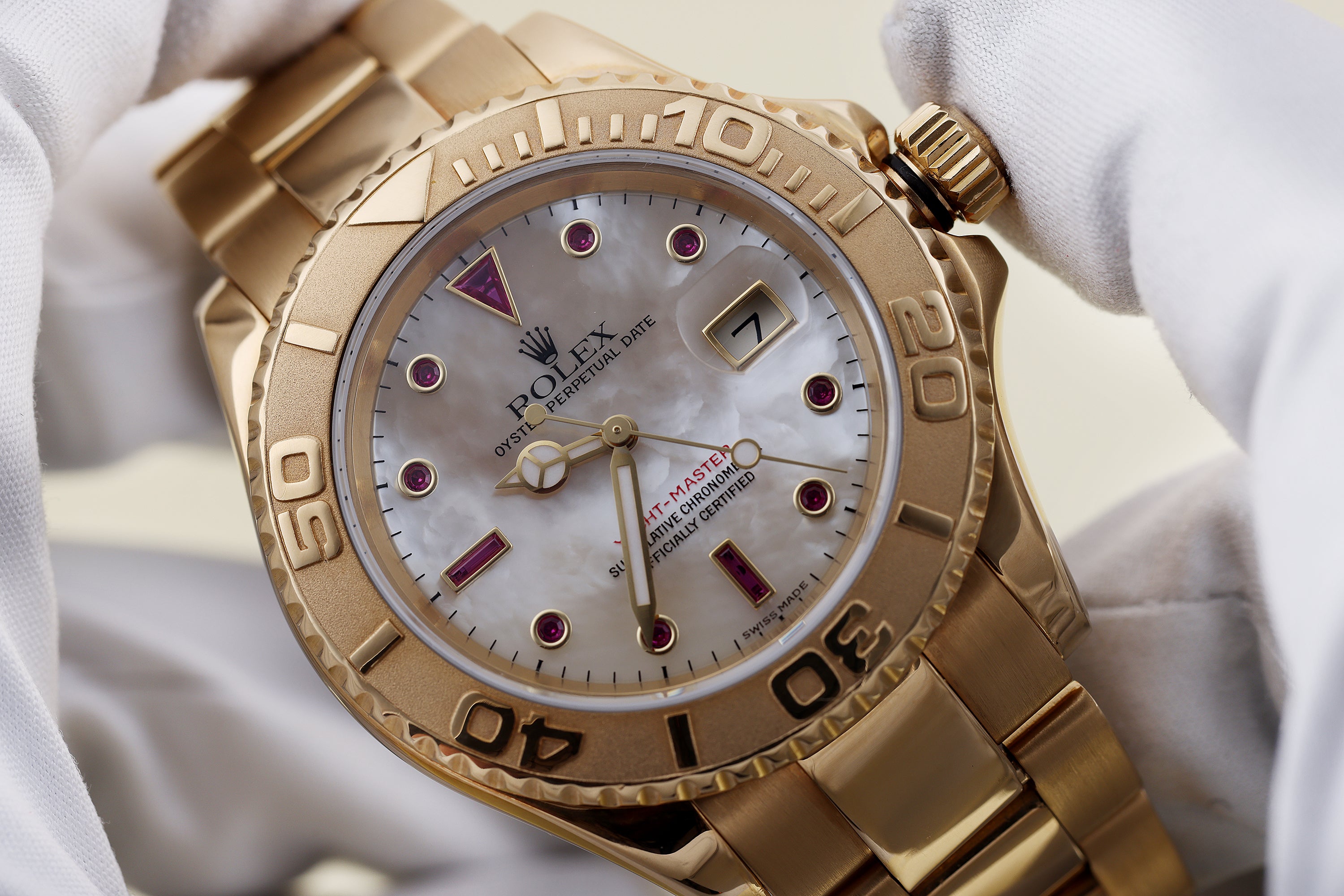 Rolex Yacht-Master | REF. 16628 | Mother of Pearl & Ruby Dial | 18k Yellow Gold | 40mm | 2002