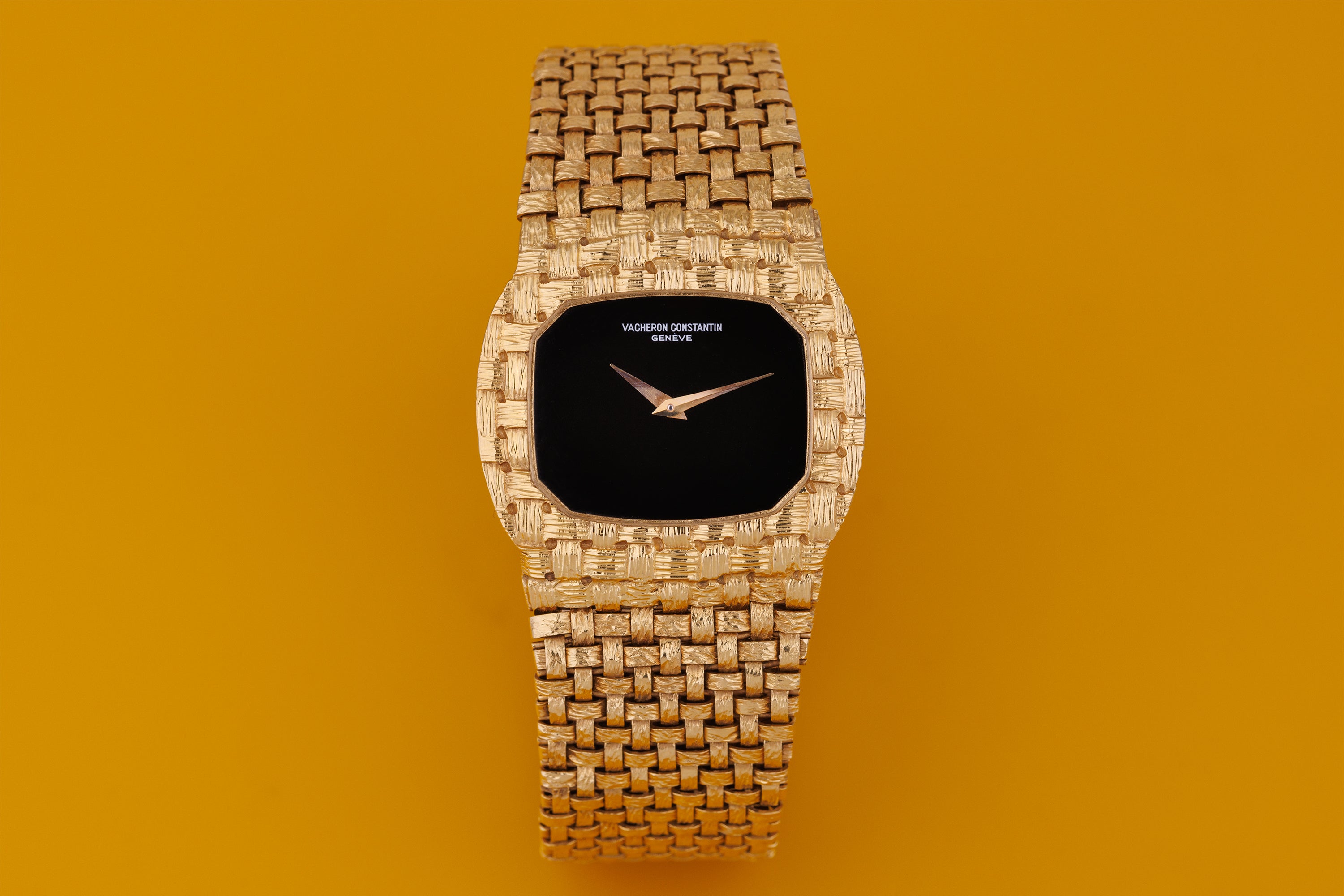 Vacheron Constantin 1970's Vintage Wristwatch | Onyx Dial | Woven Bracelet | 18k Yellow Gold | 31.5mm | Manual Wind