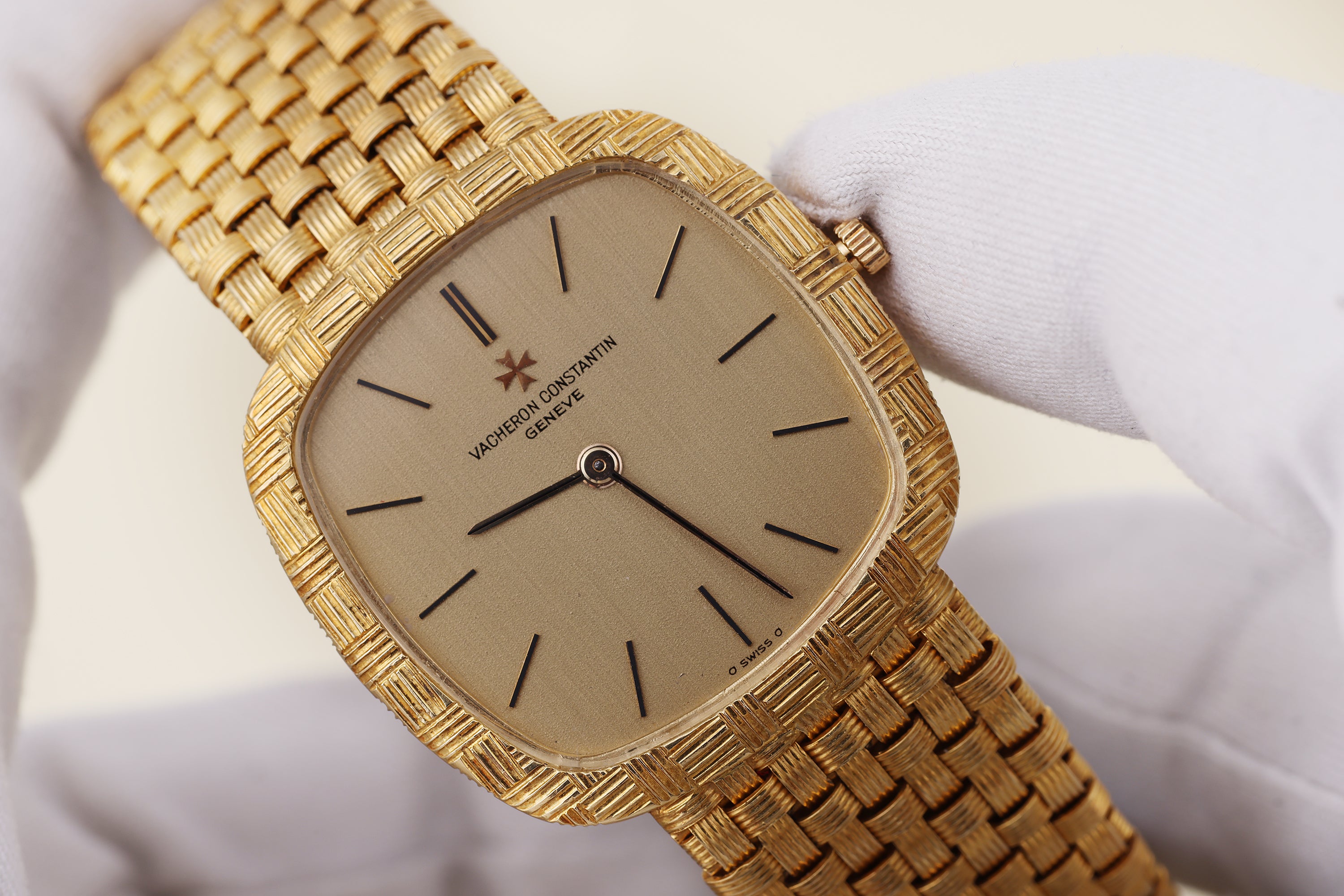 Vacheron Constantin 1980's Vintage Wristwatch | 18k Yellow Gold | 30mm | Woven Bracelet