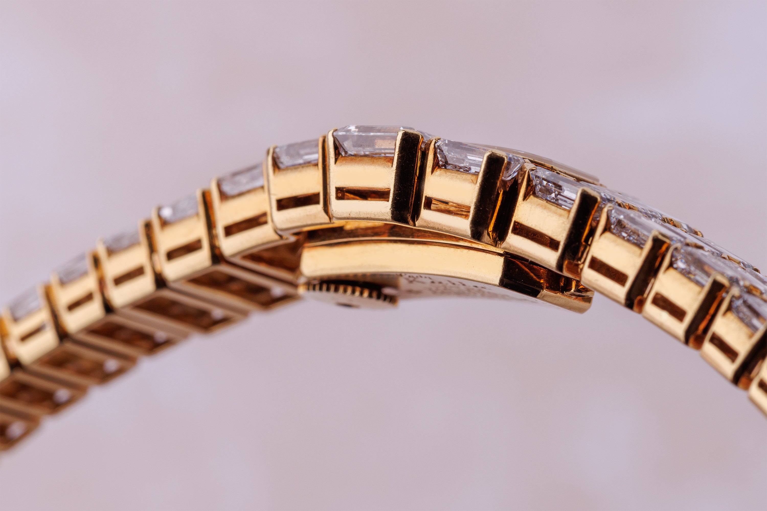 Rare Vacheron Constantin Lady Kalla | REF. 17701 | Pavé Emerald & Baguette Diamonds | 18k Yellow Gold | 19.5mm | 1980's